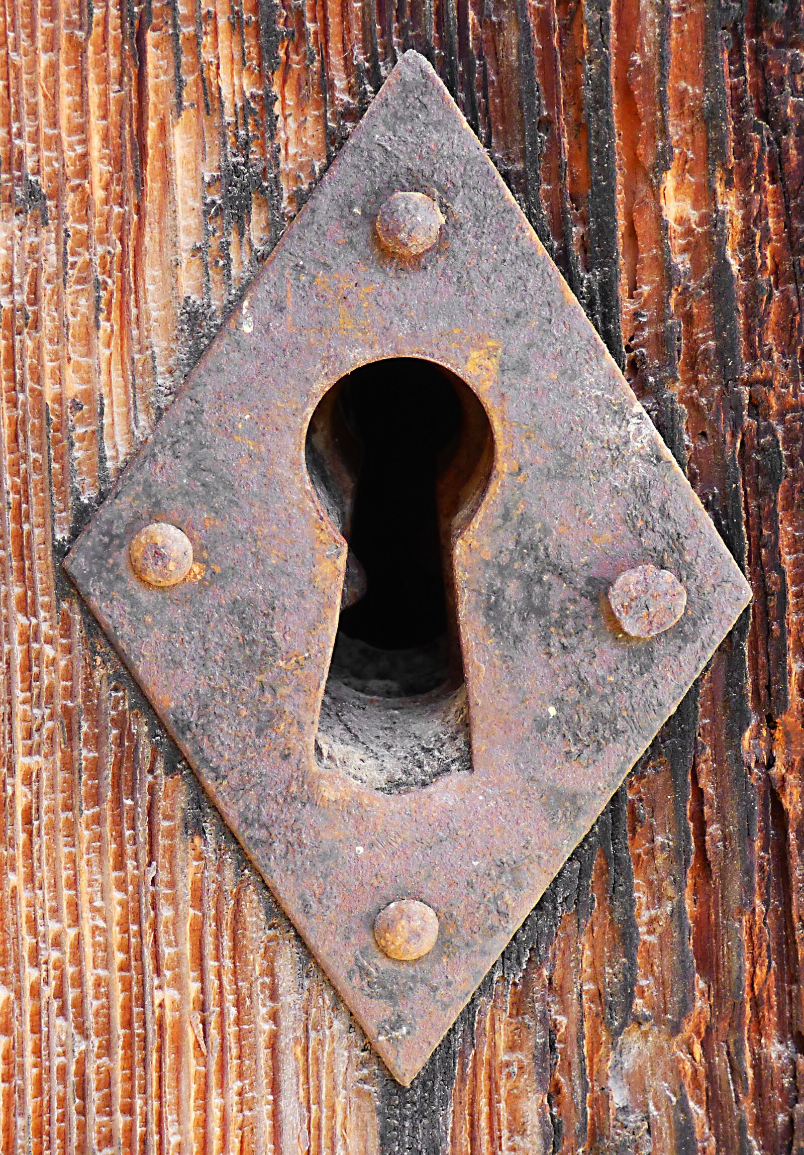 Panasonic Lumix DMC-FZ70 sample photo. Lock, keyhole, open photography