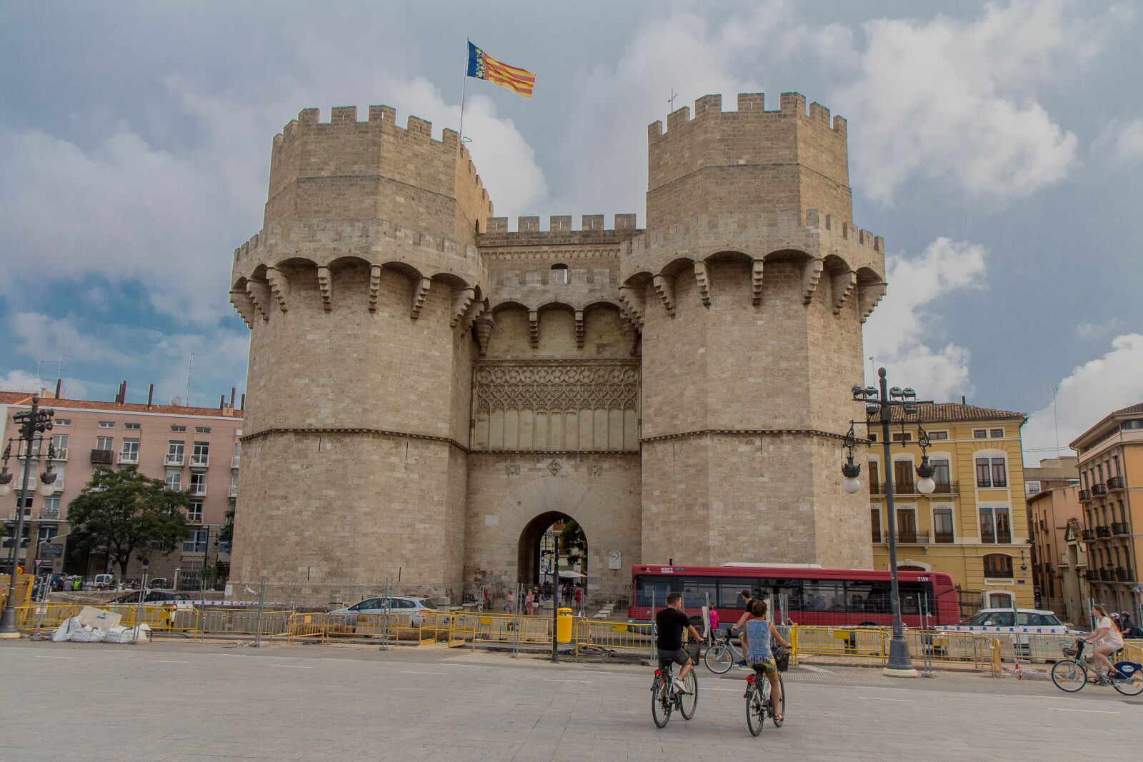 Canon EOS 60D sample photo. Valencia, spain, architecture photography
