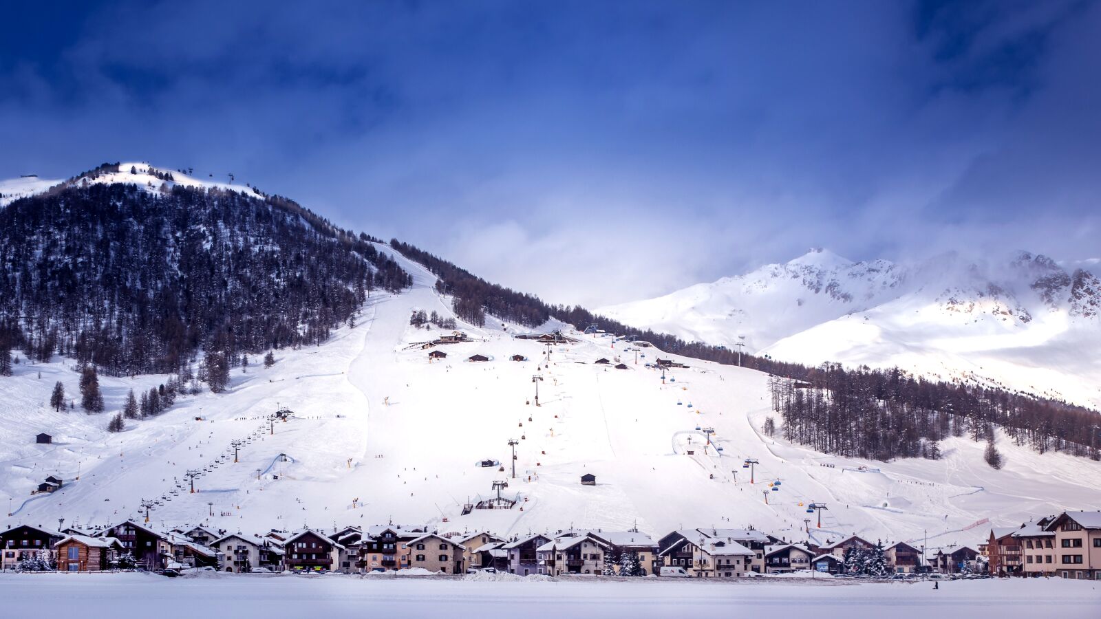 Canon EOS 80D sample photo. Livigno, italy, mountains photography