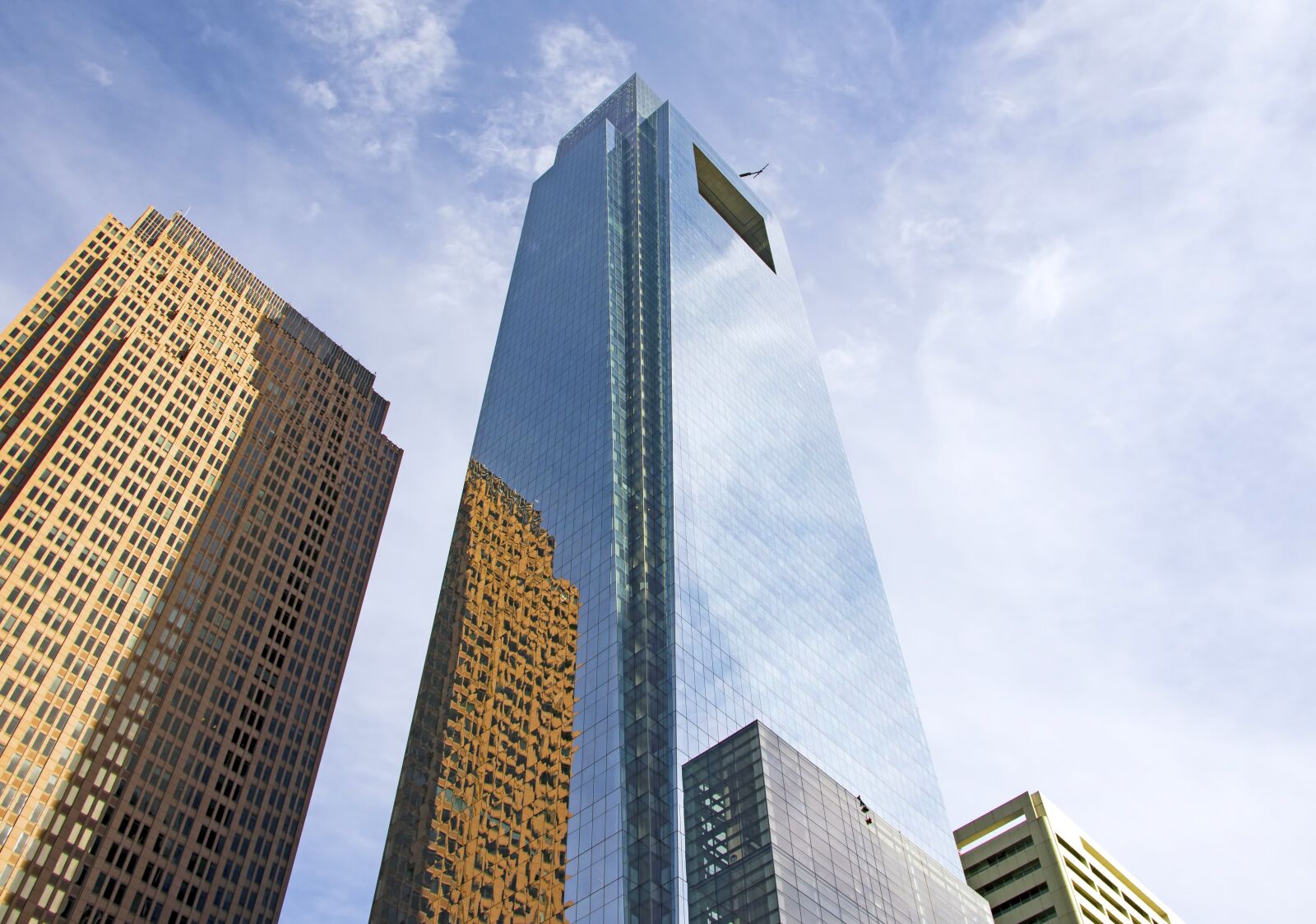 Nikon D7200 sample photo. Comcast, center, tower photography