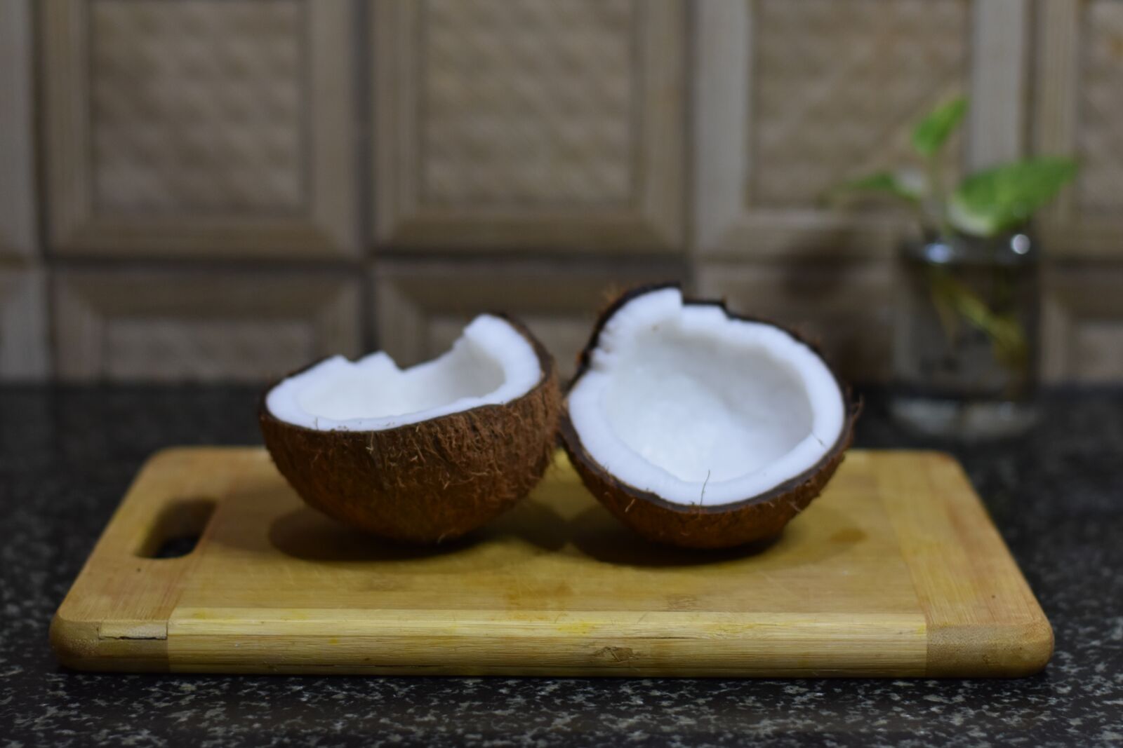 Nikon D3400 sample photo. Coconut, keralafood, kitchen photography