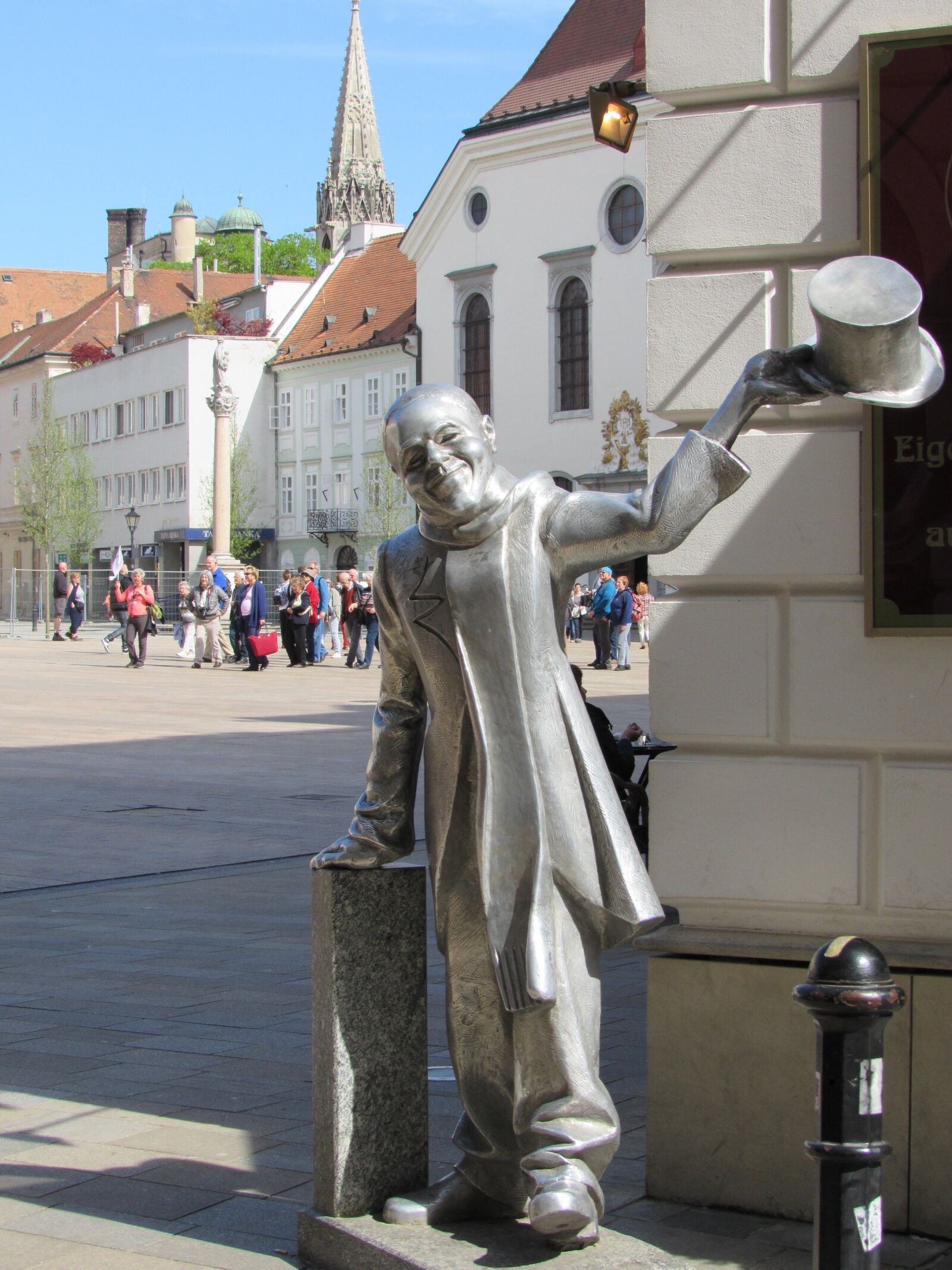 Canon PowerShot SX530 HS sample photo. Bratislava, slovakia, center photography