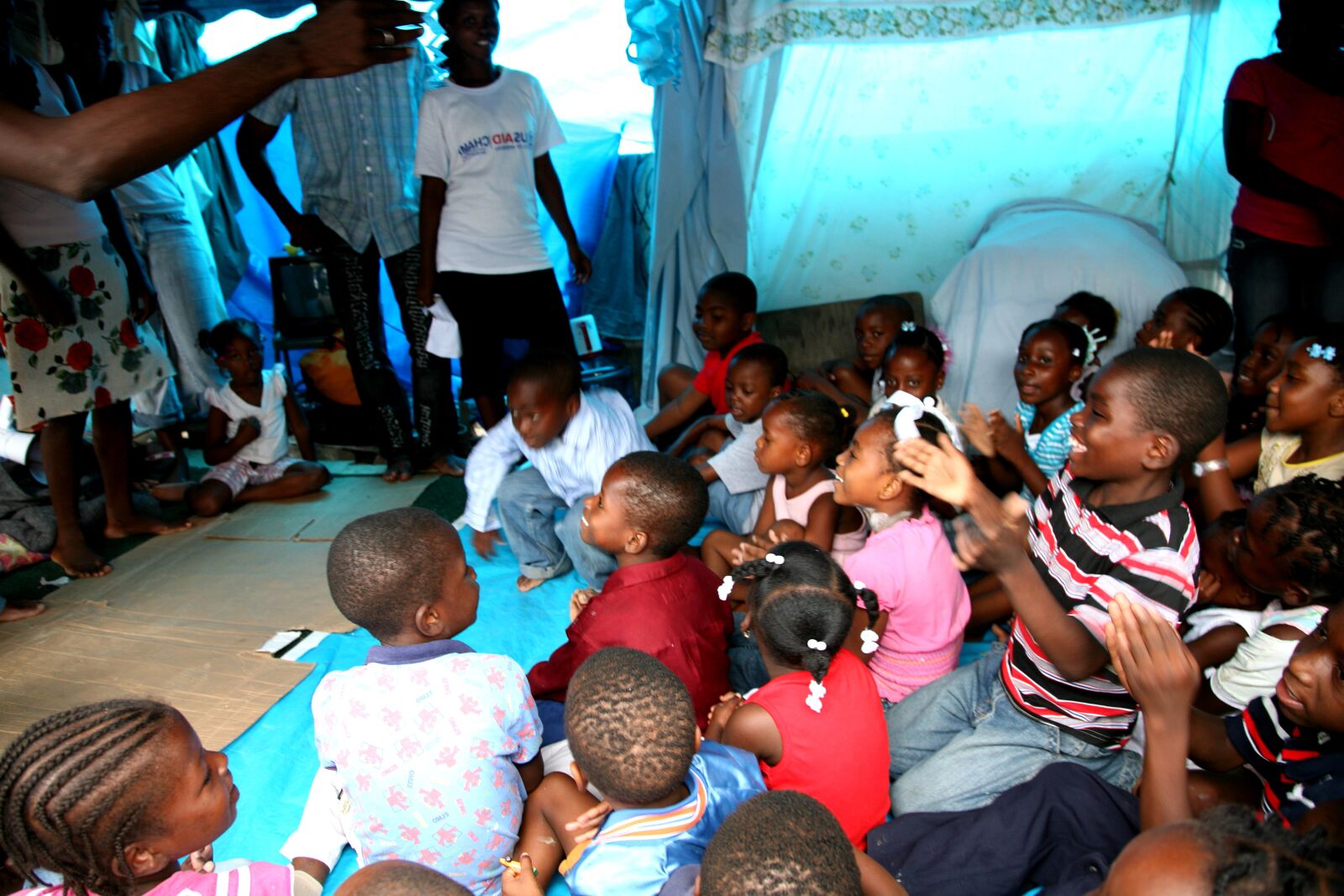Canon EOS 5D sample photo. Haiti, safe, space, kids photography