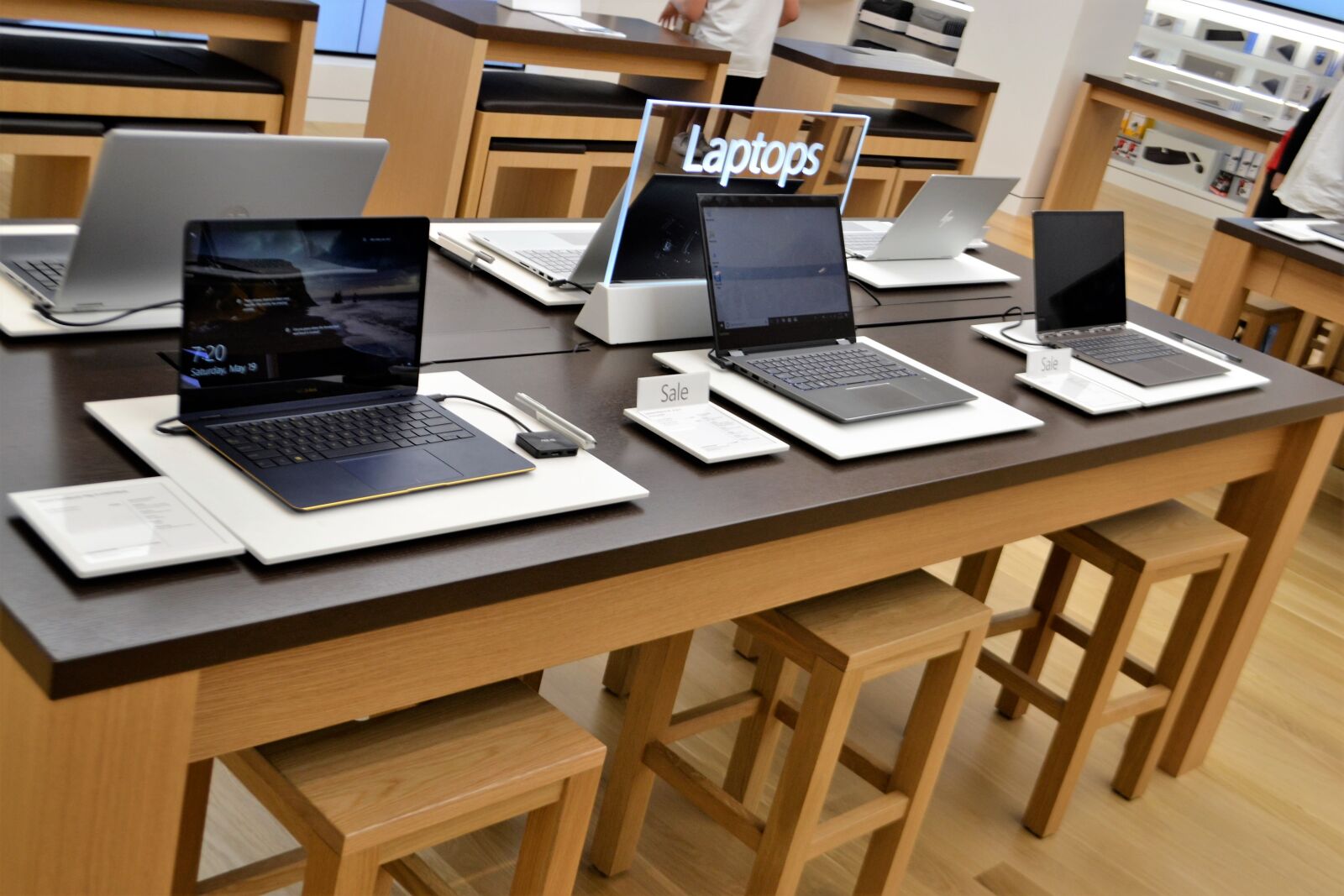 Nikon D3100 sample photo. Laptop, microsoft, technology photography