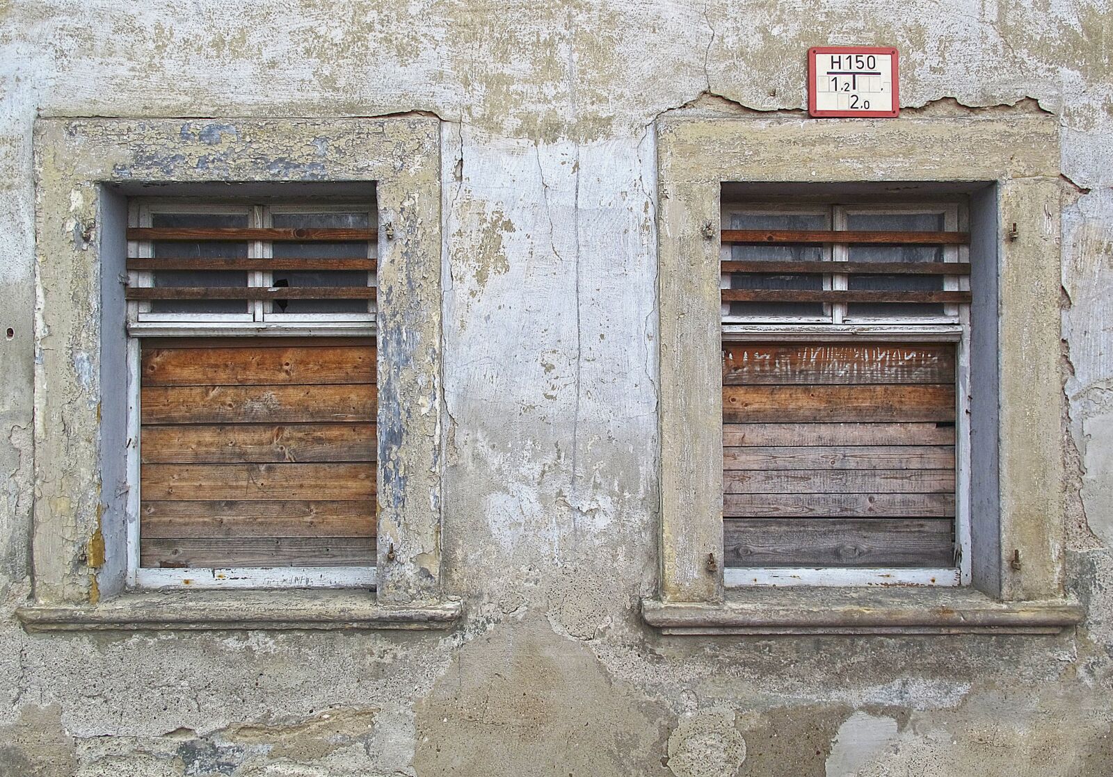 Canon PowerShot G12 sample photo. Window, old window, window photography