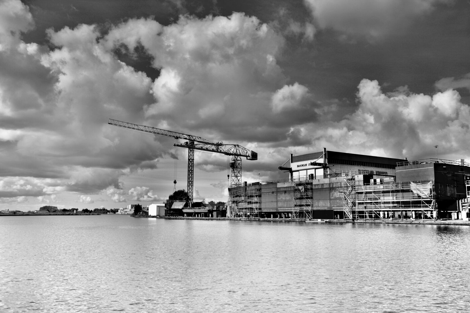 Nikon D7100 sample photo. Hdr, shipyard, contrast photography