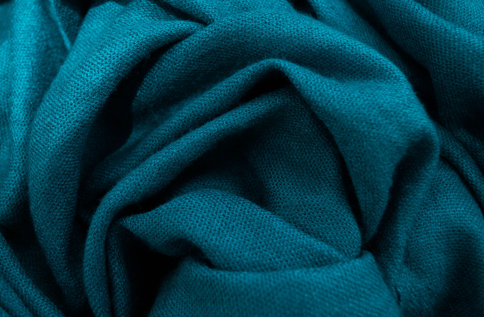 Nikon D3100 sample photo. Blue, bufanda, cian, fabric photography