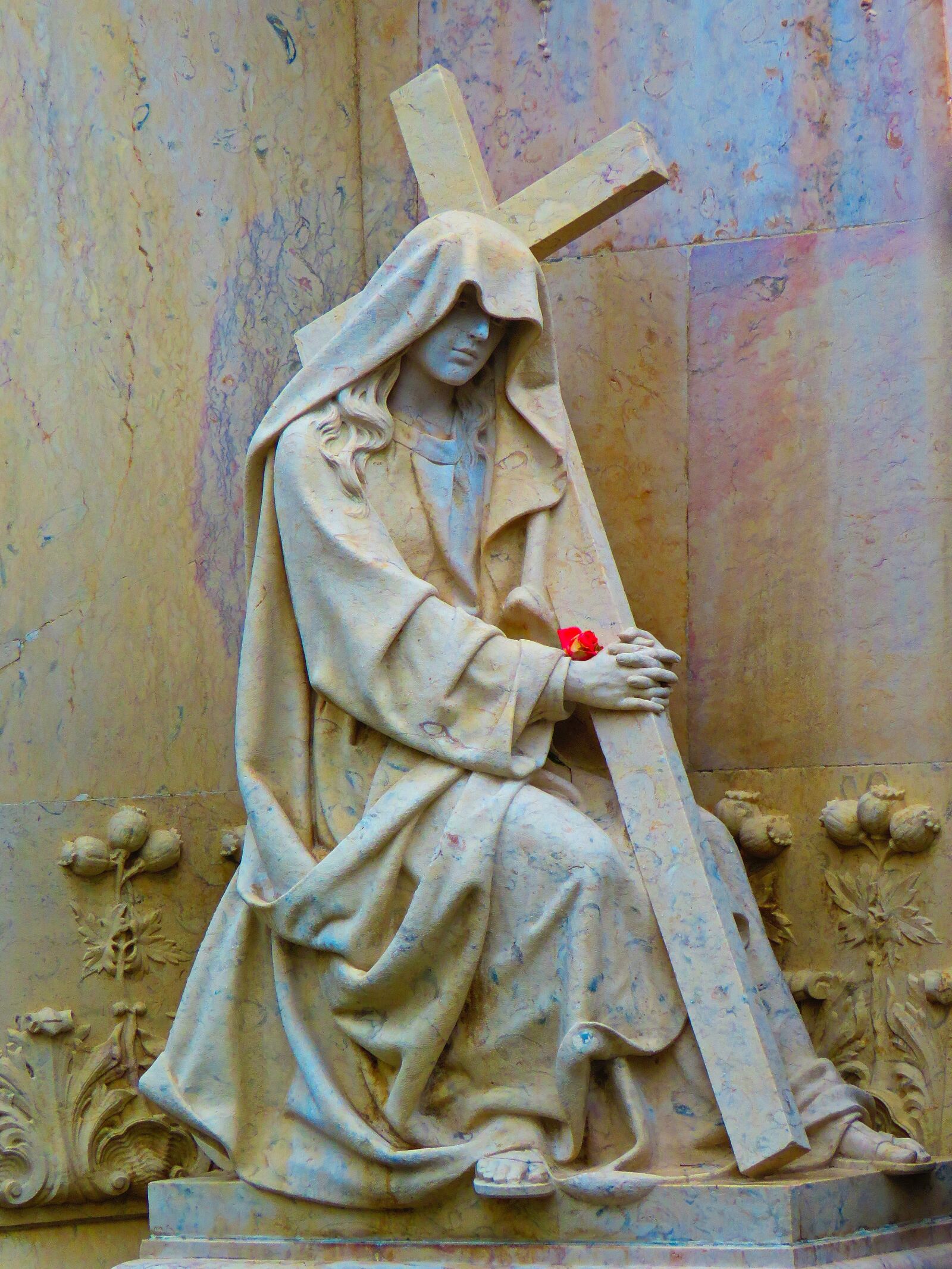 Canon PowerShot SX60 HS sample photo. Statue, flower, lisbon photography