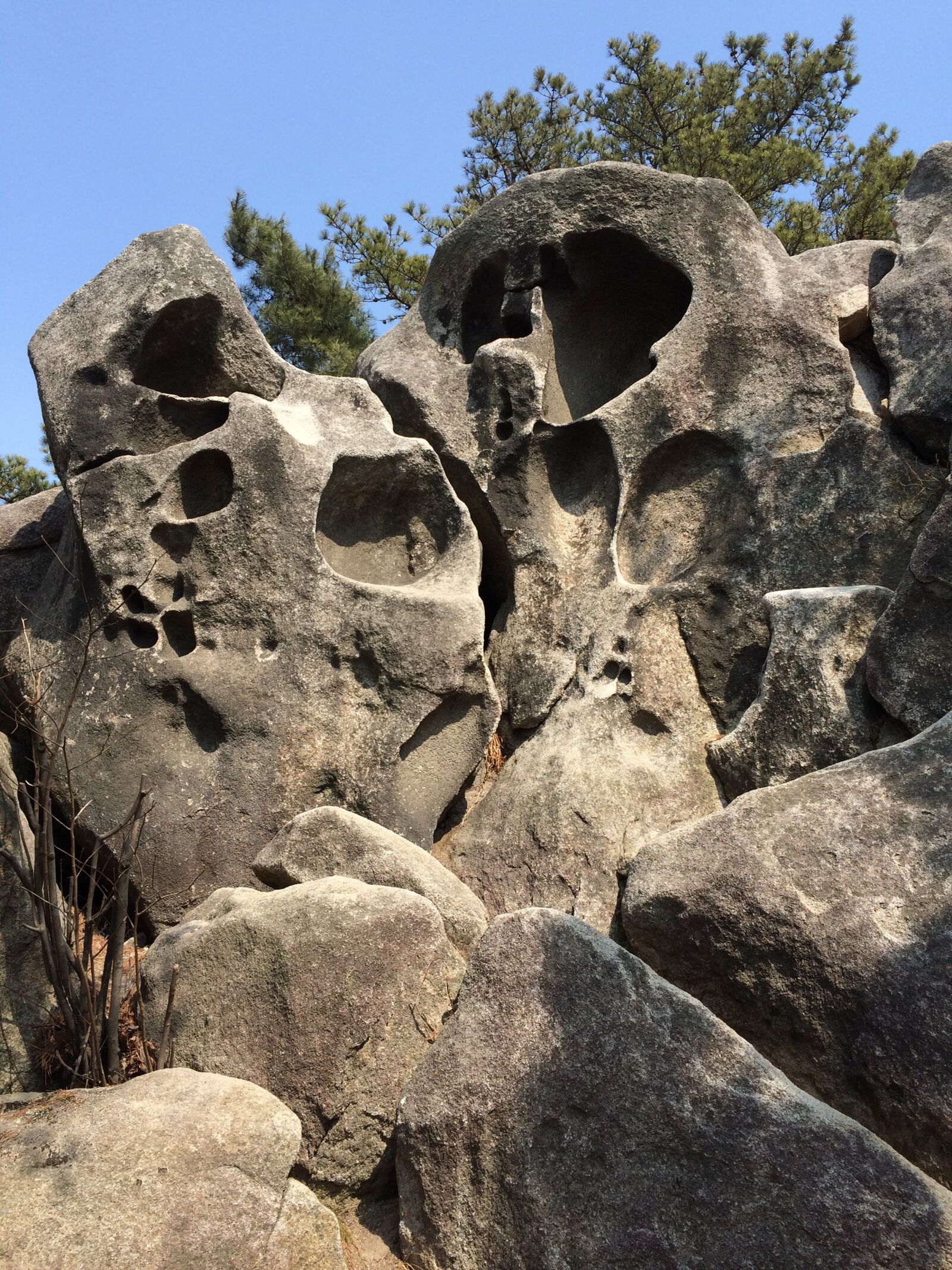 iPhone 5s back camera 4.12mm f/2.2 sample photo. Unique, rock, mountain photography