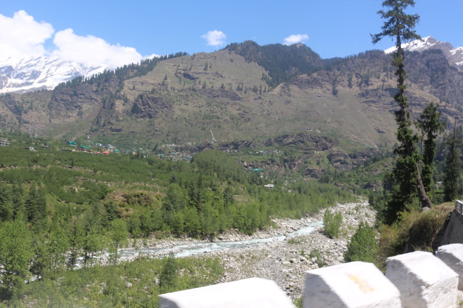 Canon EOS 700D (EOS Rebel T5i / EOS Kiss X7i) sample photo. Blue sky, mountains, mountain photography