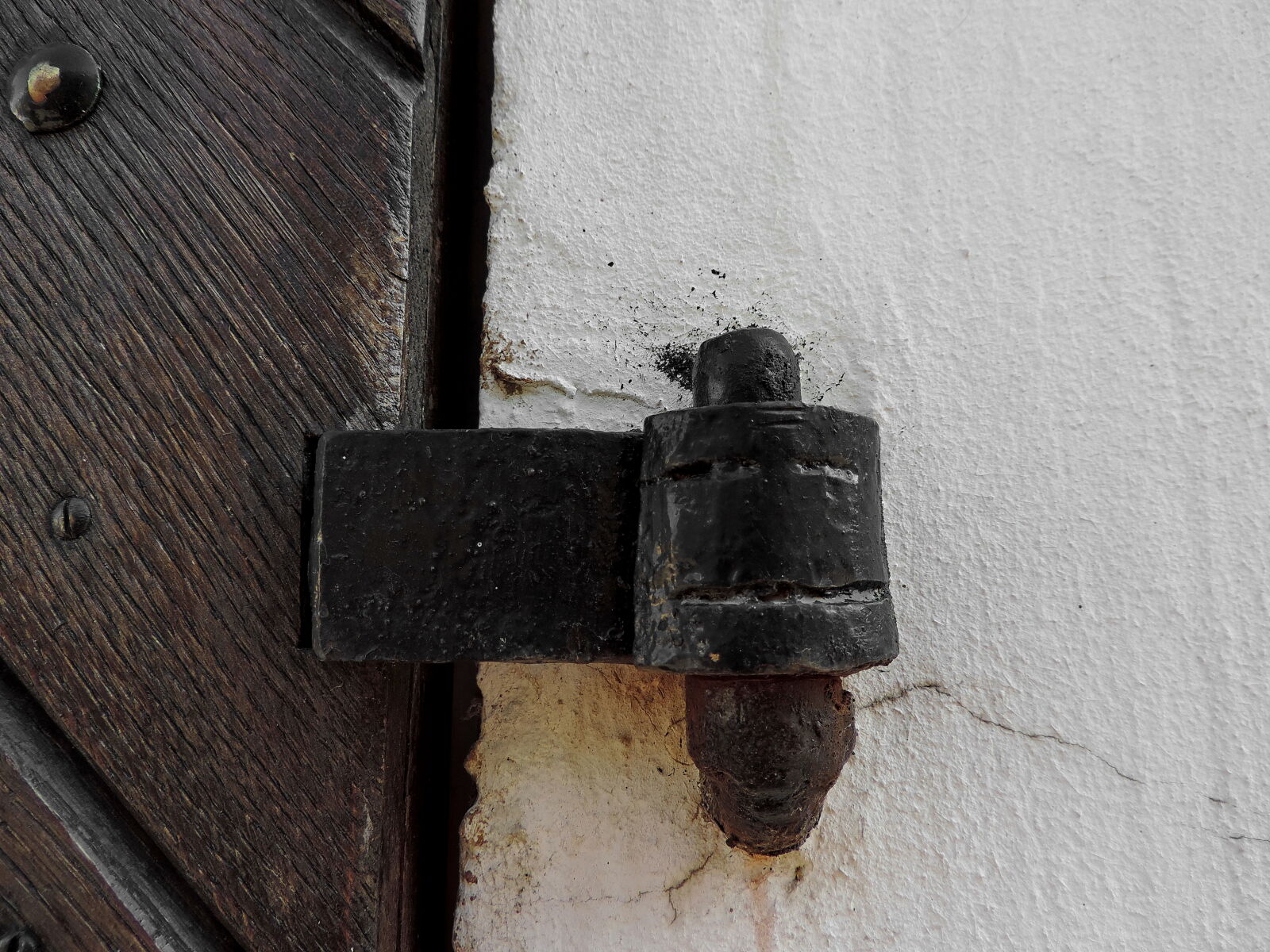 Nikon Coolpix P520 sample photo. Old, latch, fastener, device photography