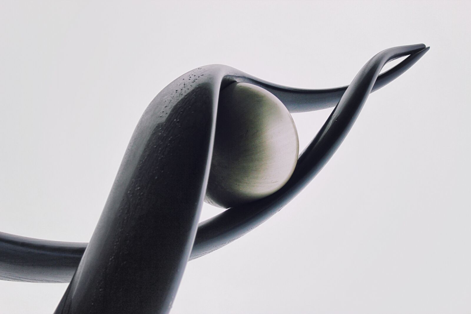 Canon EOS 600D (Rebel EOS T3i / EOS Kiss X5) sample photo. Eye, sculpture, figure photography
