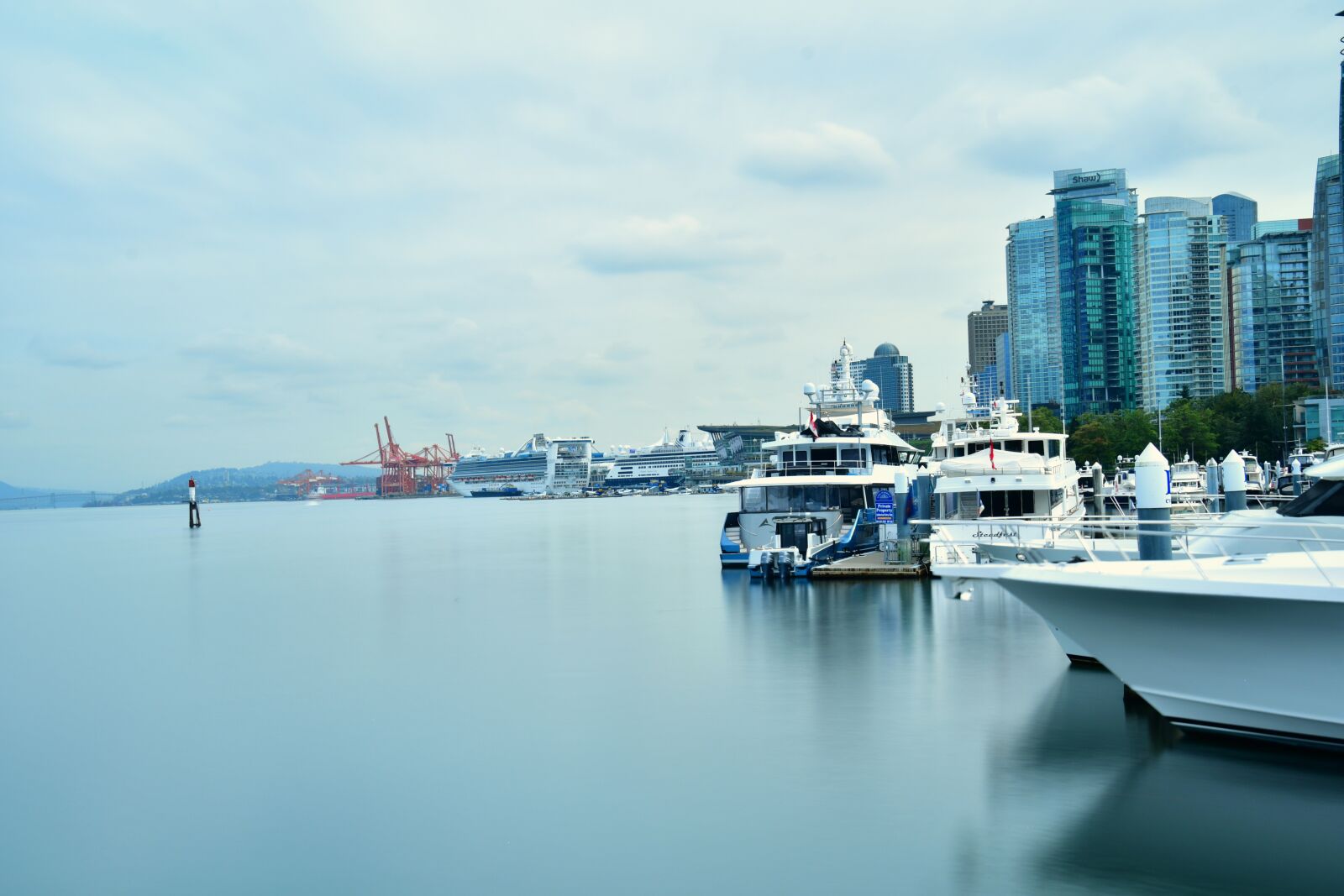 Nikon D7500 sample photo. Waterfront, harbourfront, ducked ships photography