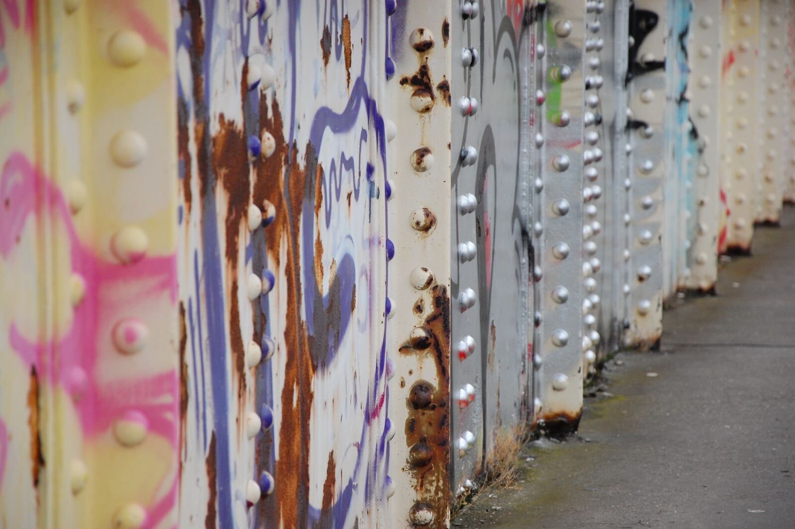 Nikon D40 sample photo. City, graffiti, wall photography