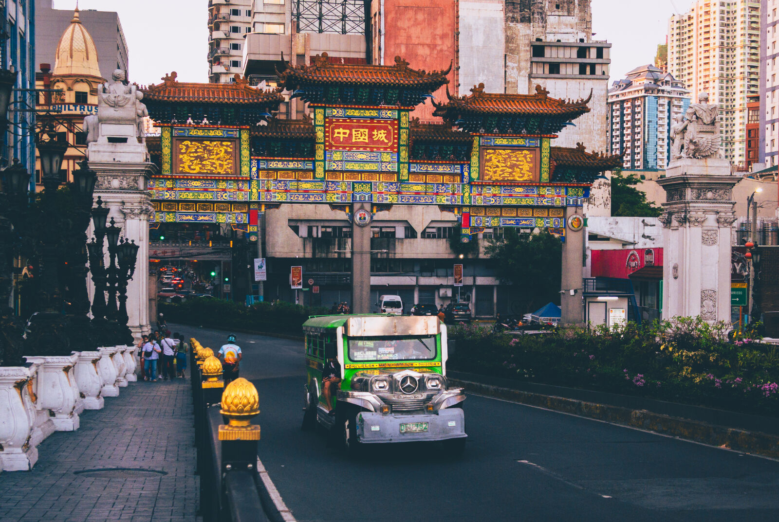 Canon PowerShot G5 X Mark II sample photo. Binondo gates - manila photography