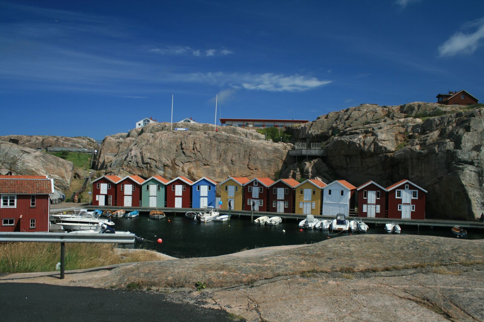 Canon EOS 400D (EOS Digital Rebel XTi / EOS Kiss Digital X) sample photo. Sweden, coast, archipelago photography