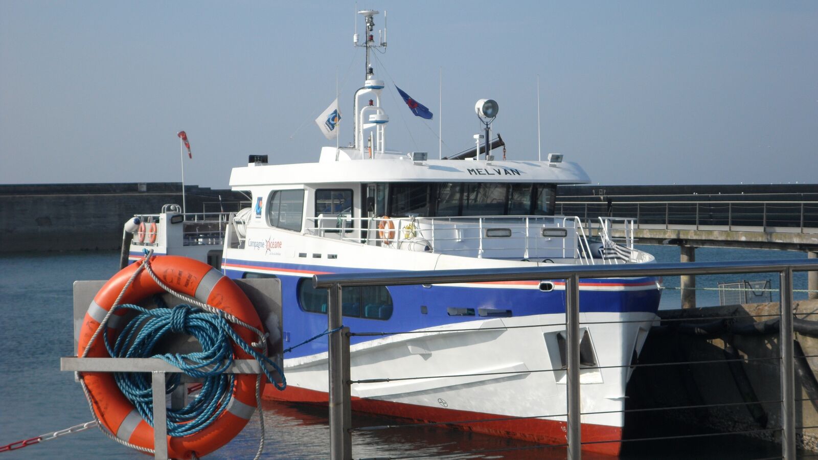 Samsung ST70 / VLUU ST70 /  ST71 sample photo. Sea, brittany, boat photography