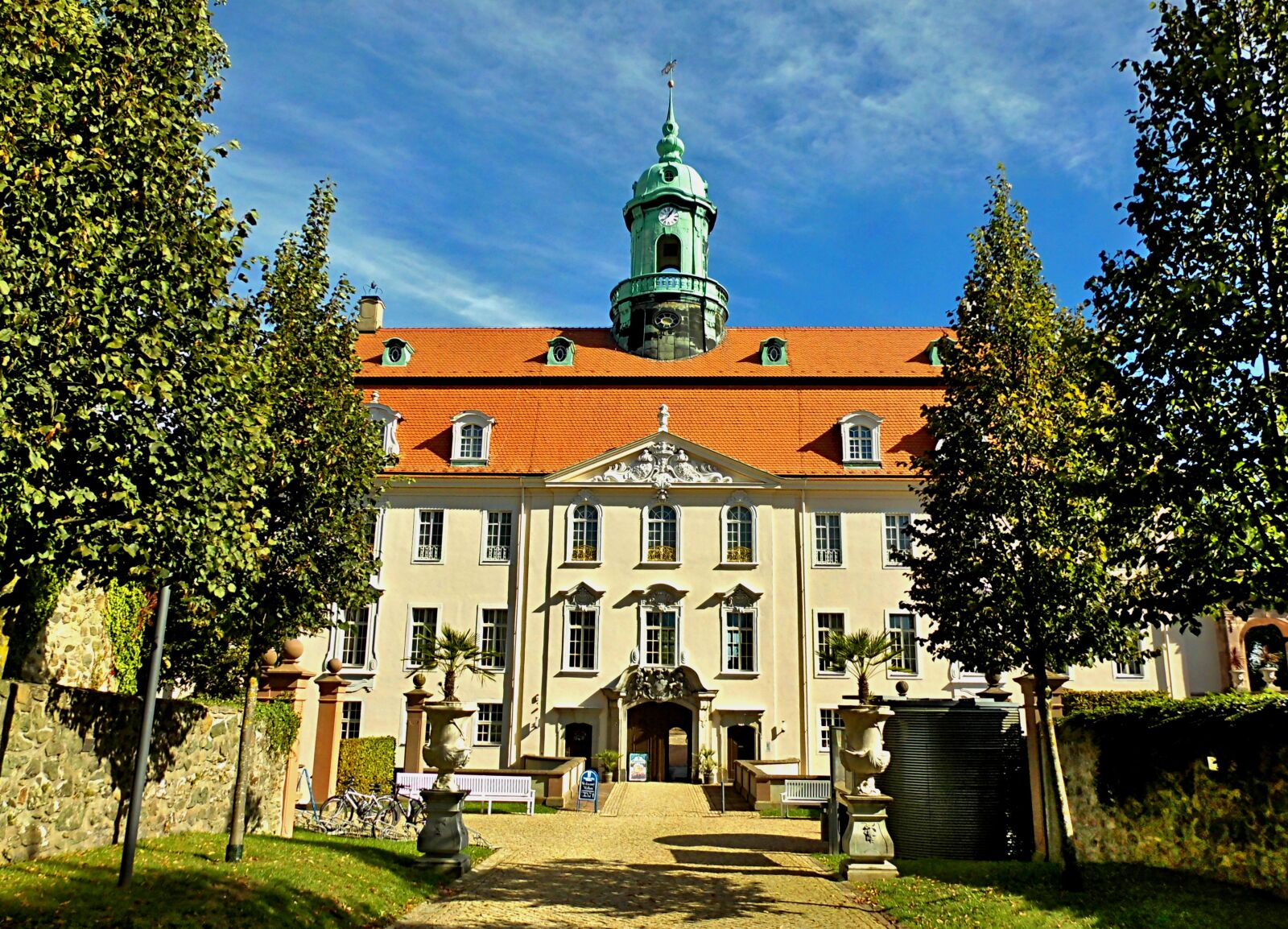 MEDION MD86824 sample photo. Castle lichtenwalde, barockschloss, input photography
