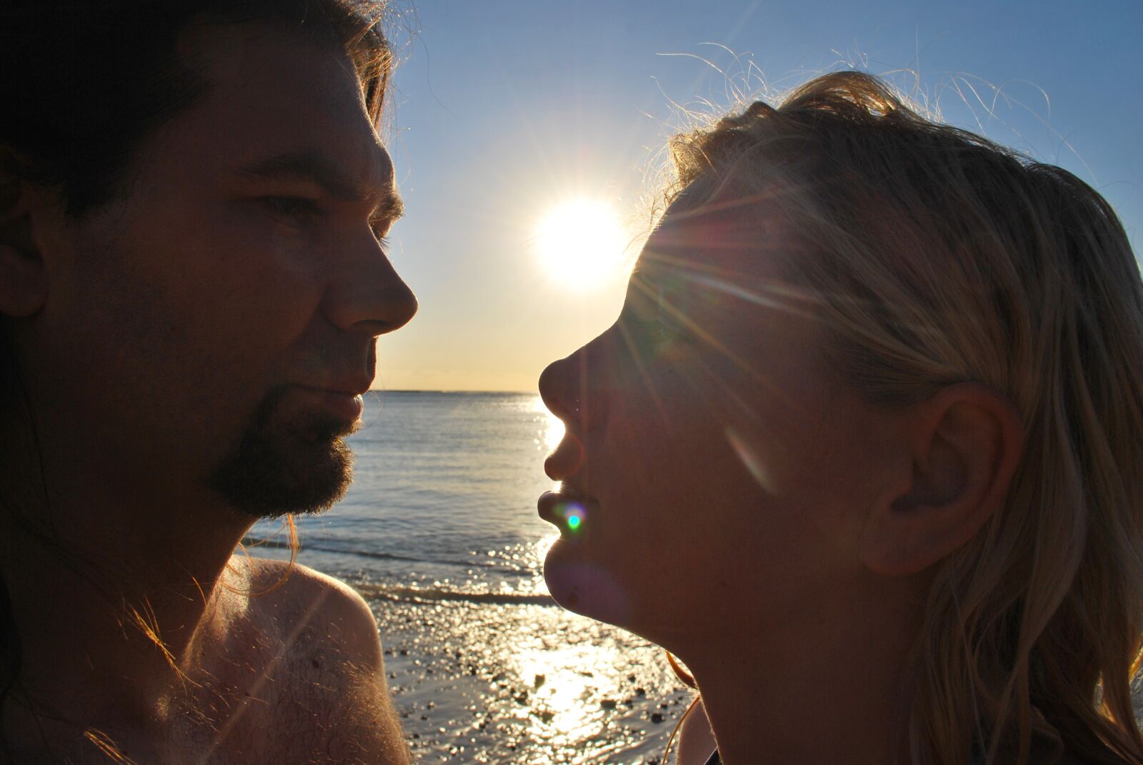 Nikon D60 sample photo. Couple, sunset, beach photography