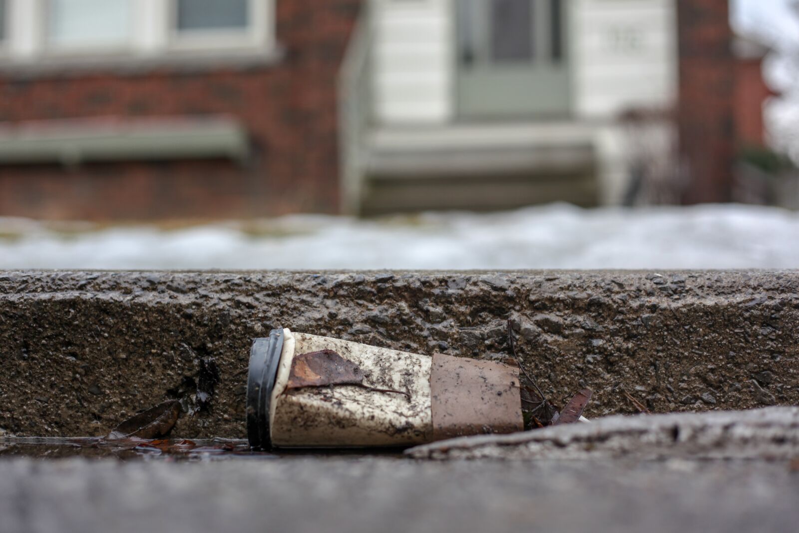 Canon EOS 5D Mark II sample photo. Disposable cups, pollution, plastic photography