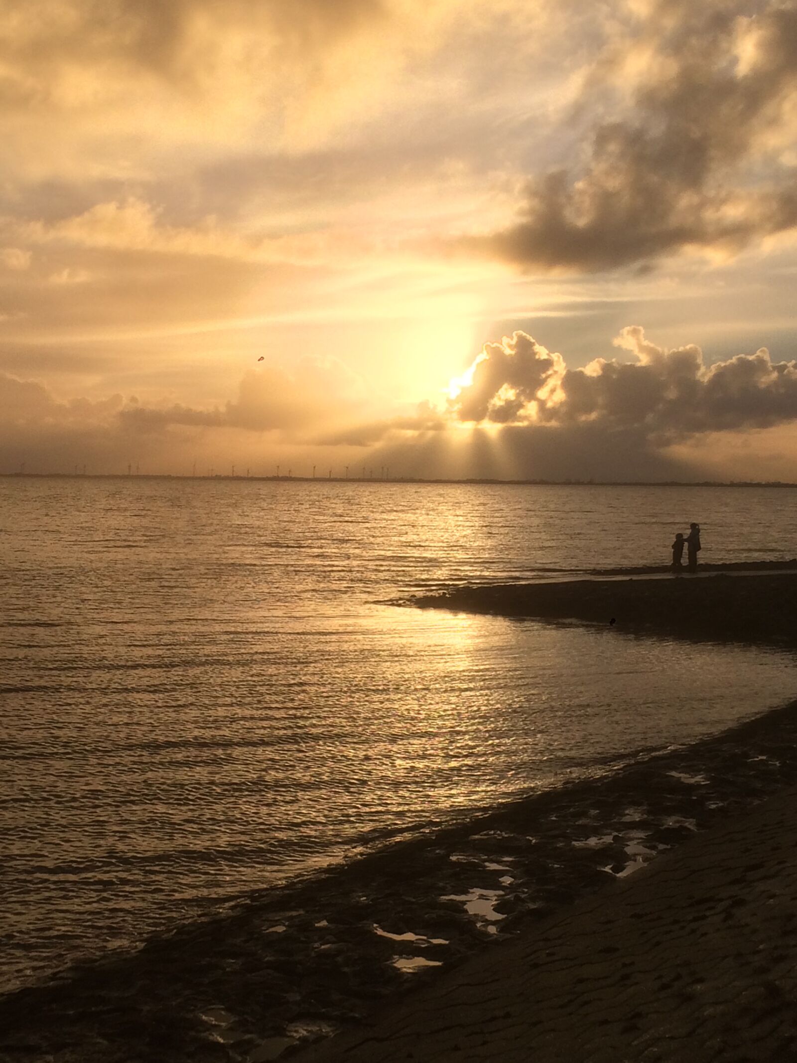 iPhone 5s back camera 4.15mm f/2.2 sample photo. Sunset, north sea, coast photography