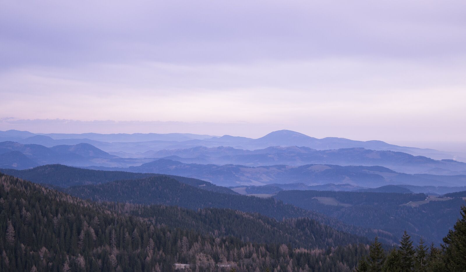 Canon EOS 600D (Rebel EOS T3i / EOS Kiss X5) sample photo. Mountains, sunrise, outlook photography