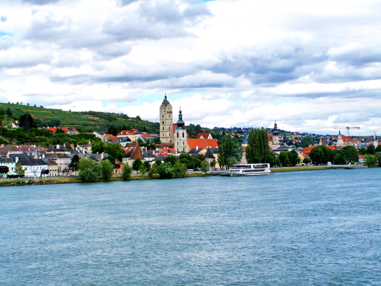 Kodak EASYSHARE ZD710 ZOOM DIGITAL CAMERA sample photo. Danube, krems, austria photography