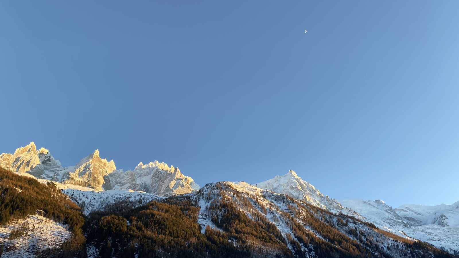 Apple iPhone 11 Pro Max sample photo. Mont blanc, mountains, chamonix photography