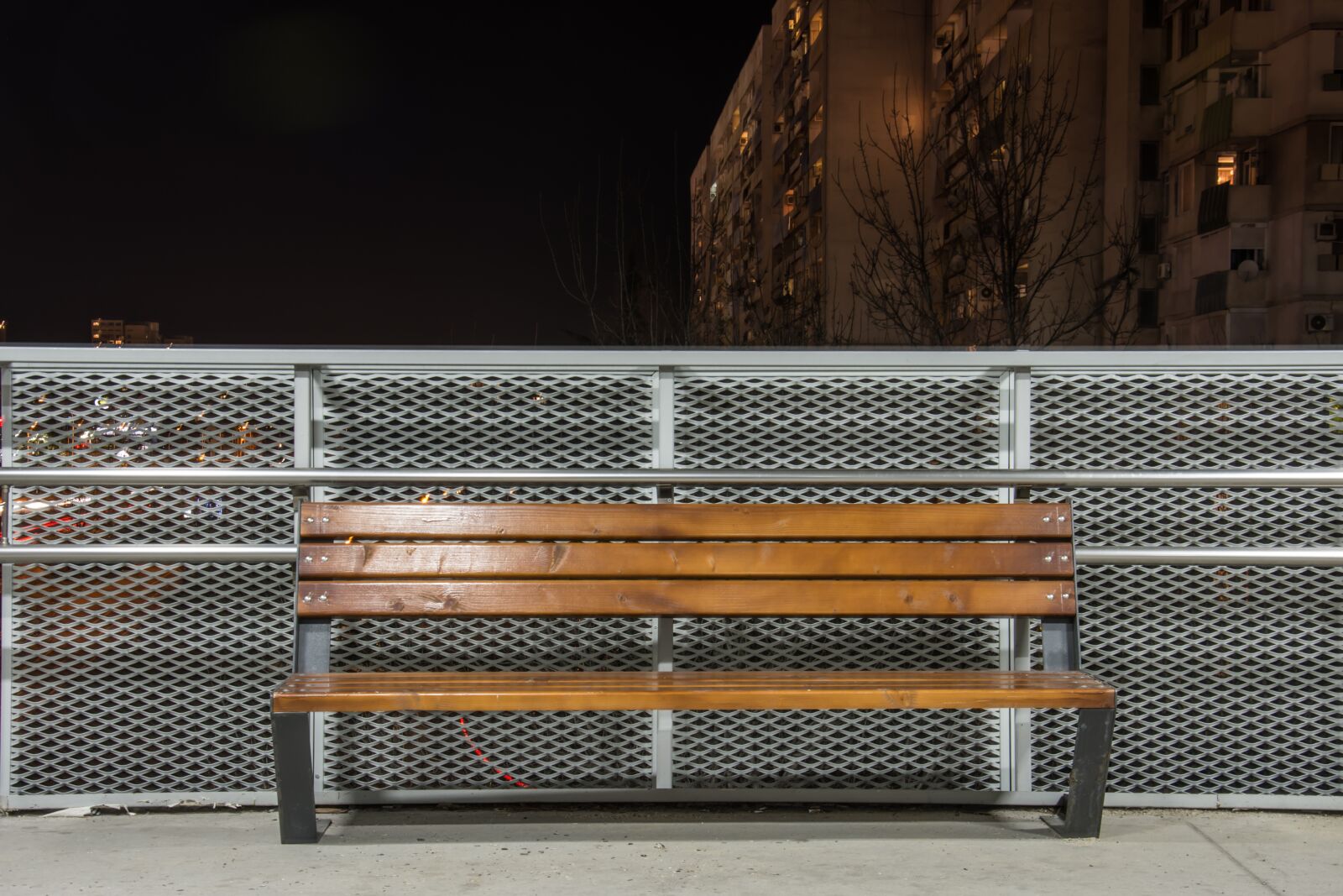 Nikon D7200 sample photo. Bench, urban, city photography