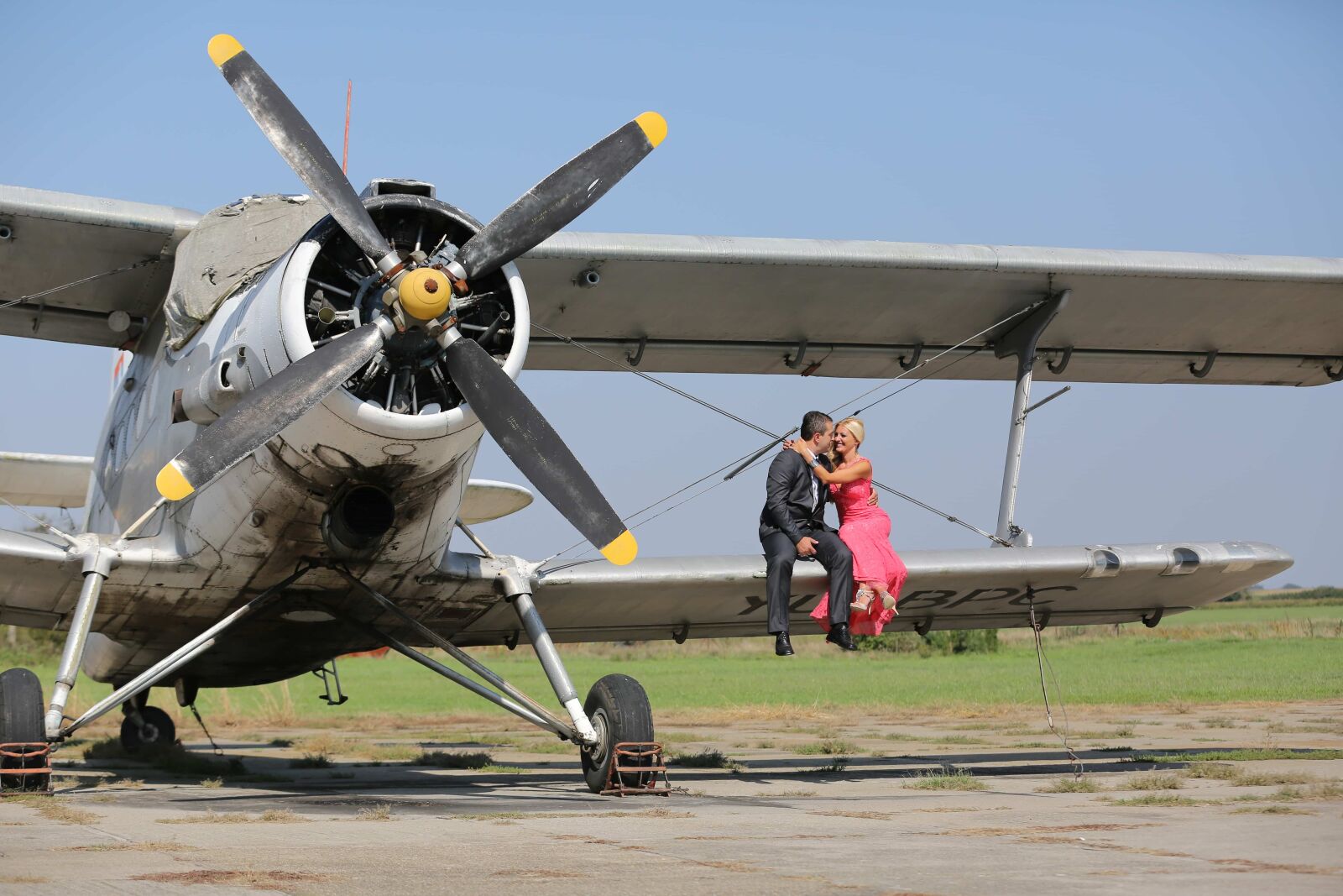 Canon EOS 5D Mark III sample photo. Aircraft, aircraft engine, boyfriend photography