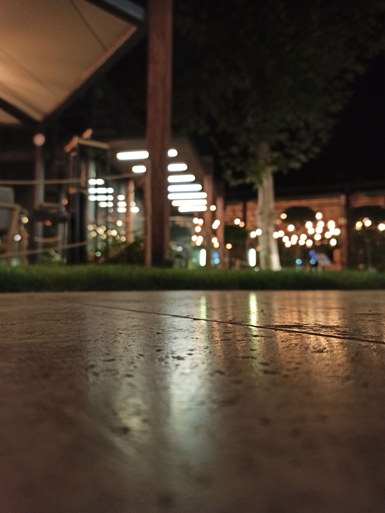 Xiaomi Redmi Note 8 Pro sample photo. Desktop, handsomely, night photography