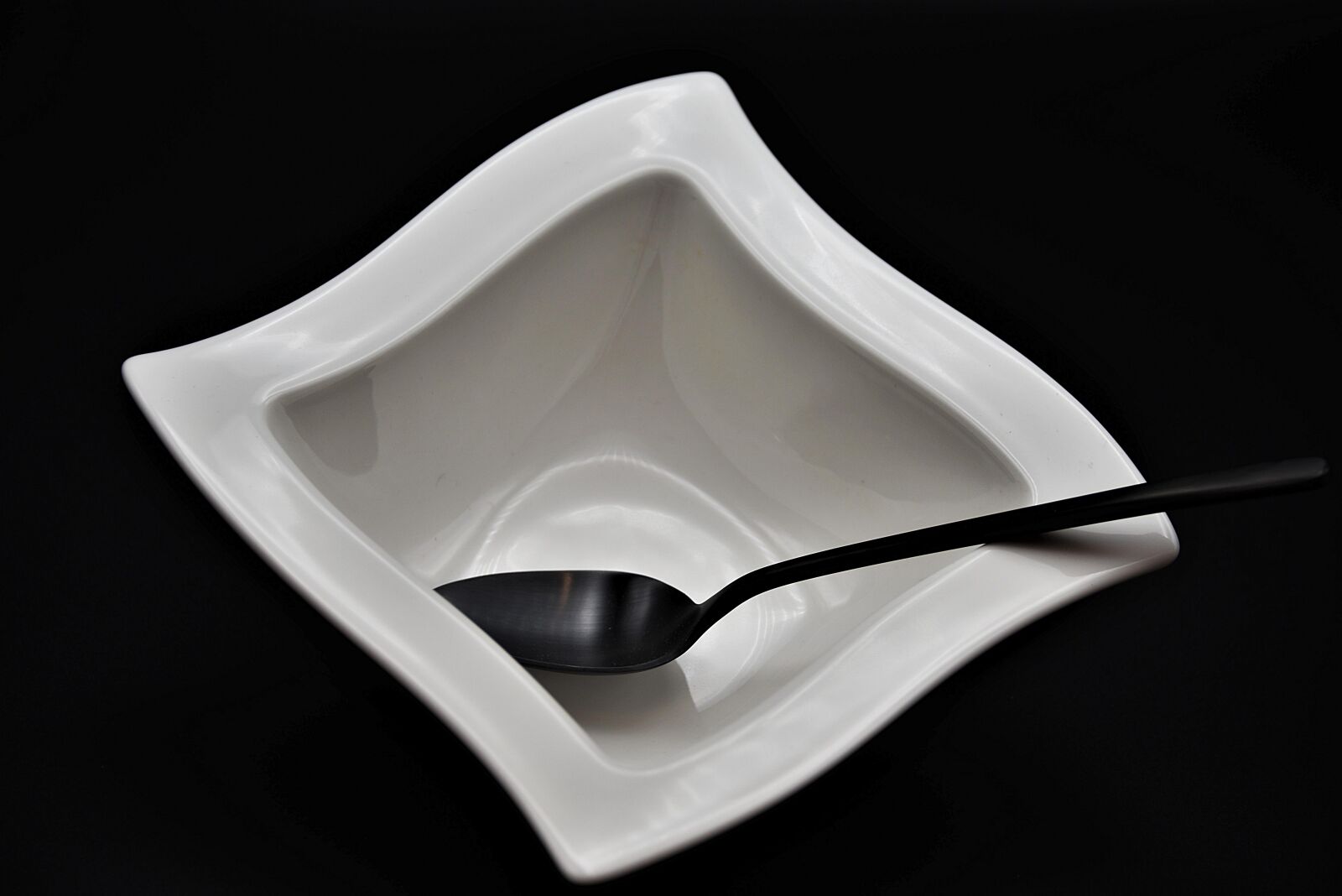 Nikon D750 sample photo. Shell, spoon, black photography