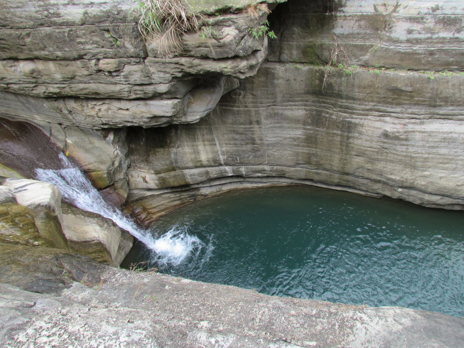 Canon PowerShot SX30 IS sample photo. Canyon, falls, pool photography