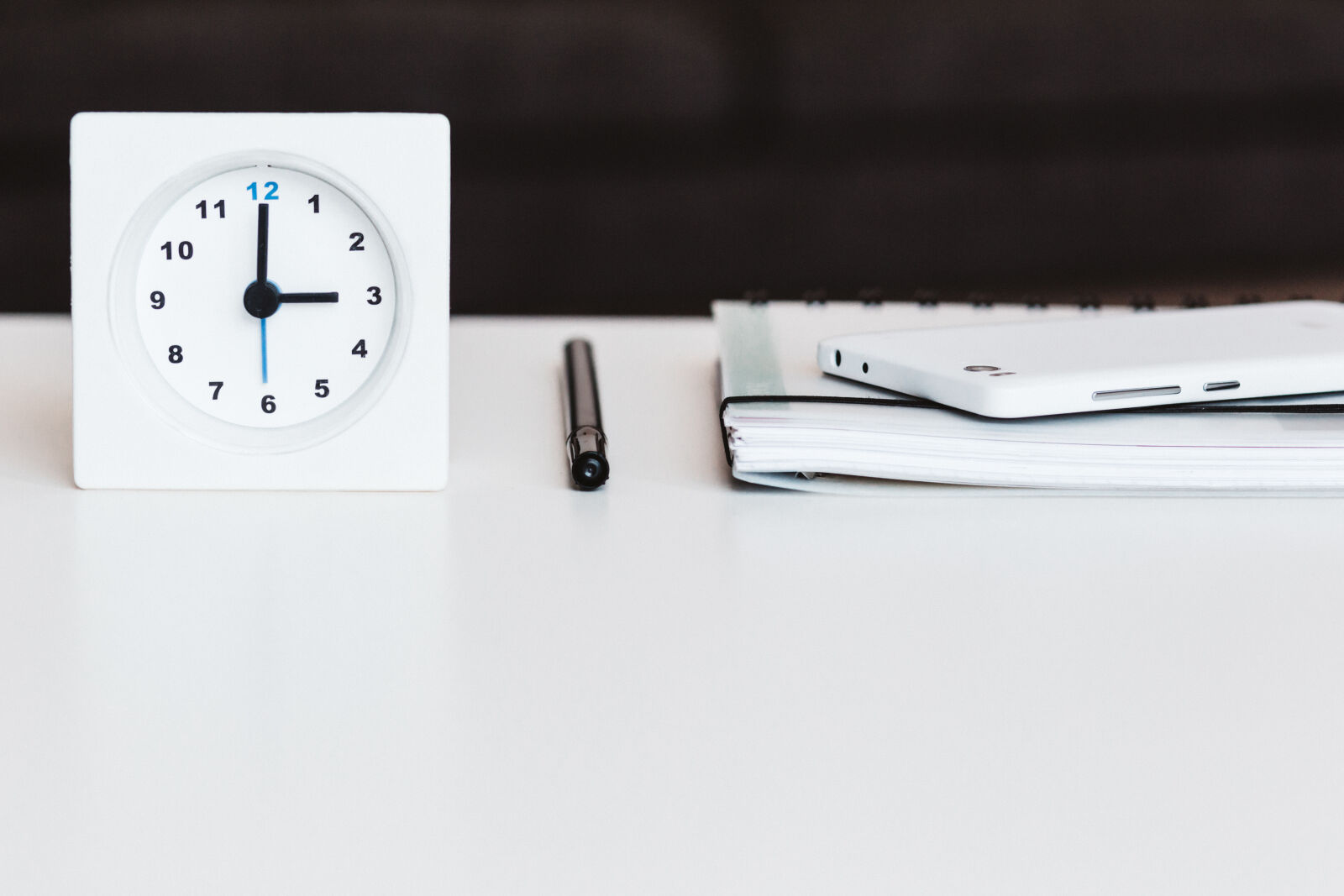 Canon EF 85mm F1.8 USM sample photo. Blur, business, clock, composition photography