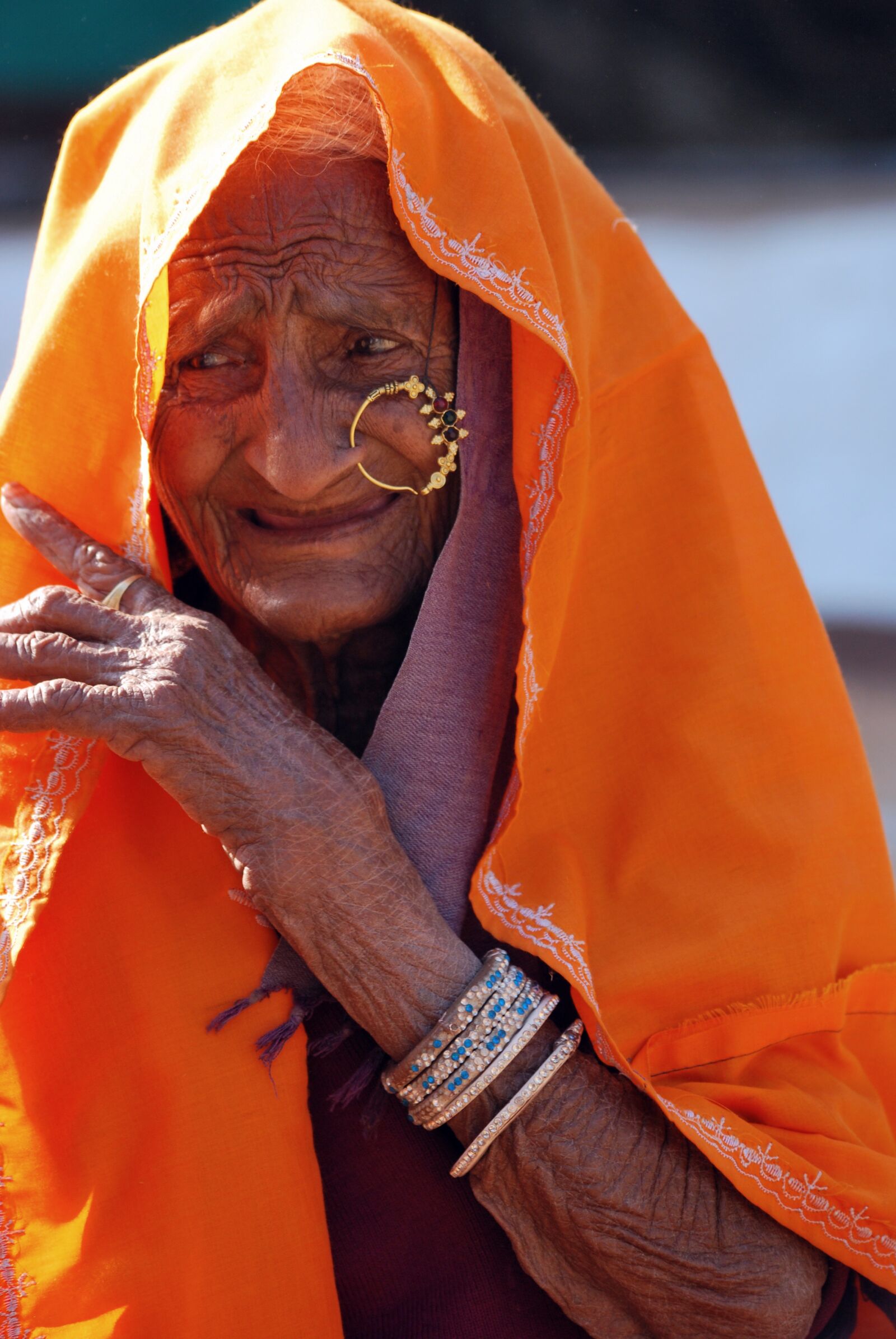 Nikon D60 sample photo. Old lady, ethnic, wrinkles photography