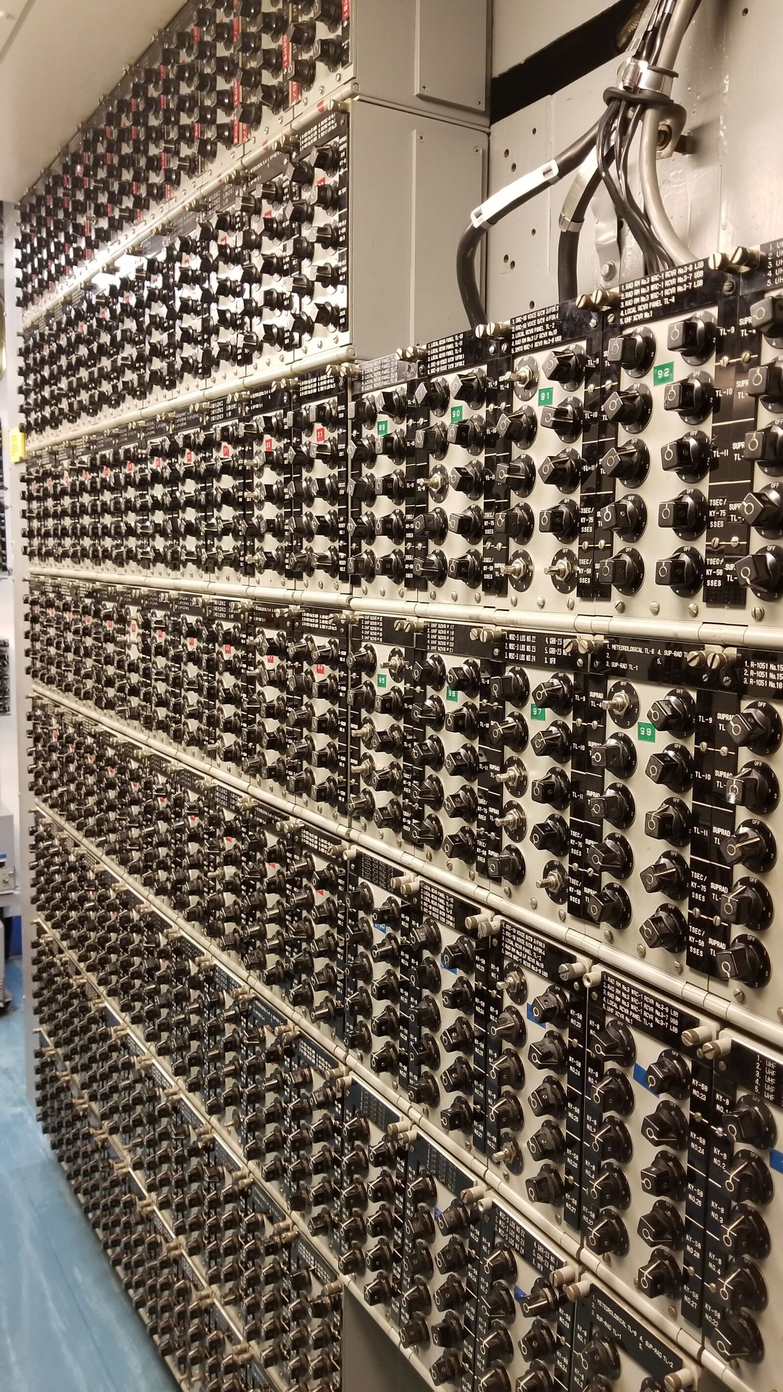 Samsung Galaxy S8 sample photo. Midway, electronics, ship photography