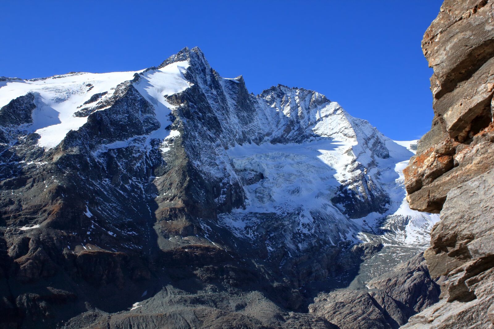Canon EOS 550D (EOS Rebel T2i / EOS Kiss X4) sample photo. Grossglockner, glacier, mountains photography