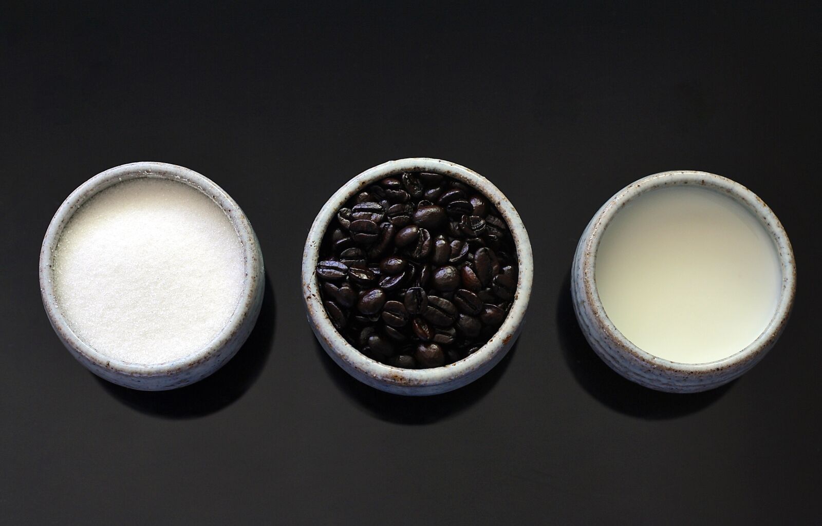 Canon EOS 1000D (EOS Digital Rebel XS / EOS Kiss F) sample photo. Coffee, beans, latte photography