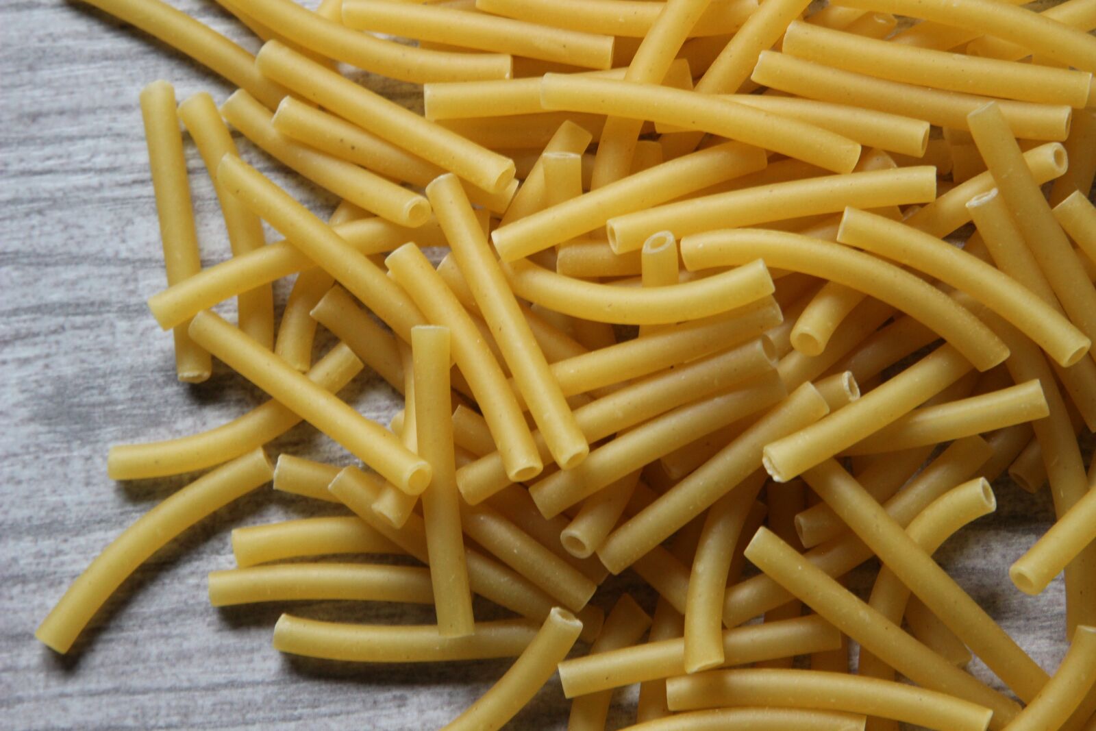 Canon EOS 600D (Rebel EOS T3i / EOS Kiss X5) sample photo. Noodles, pasta, maccharoni photography