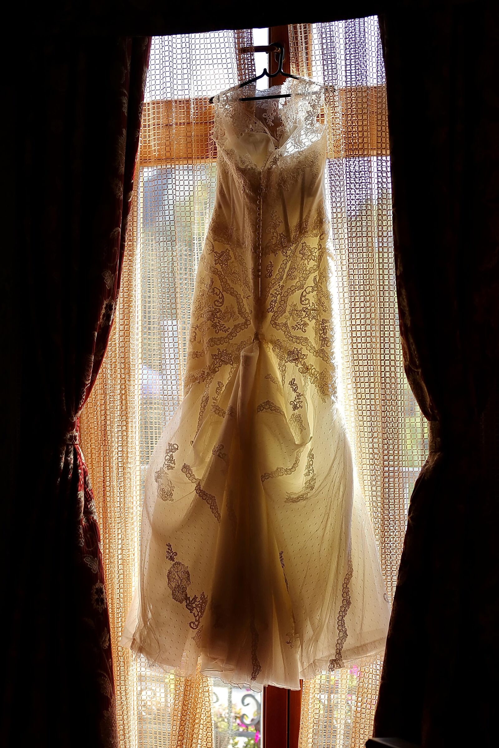 Canon EOS 5D Mark III sample photo. Handmade, wedding dress, dress photography
