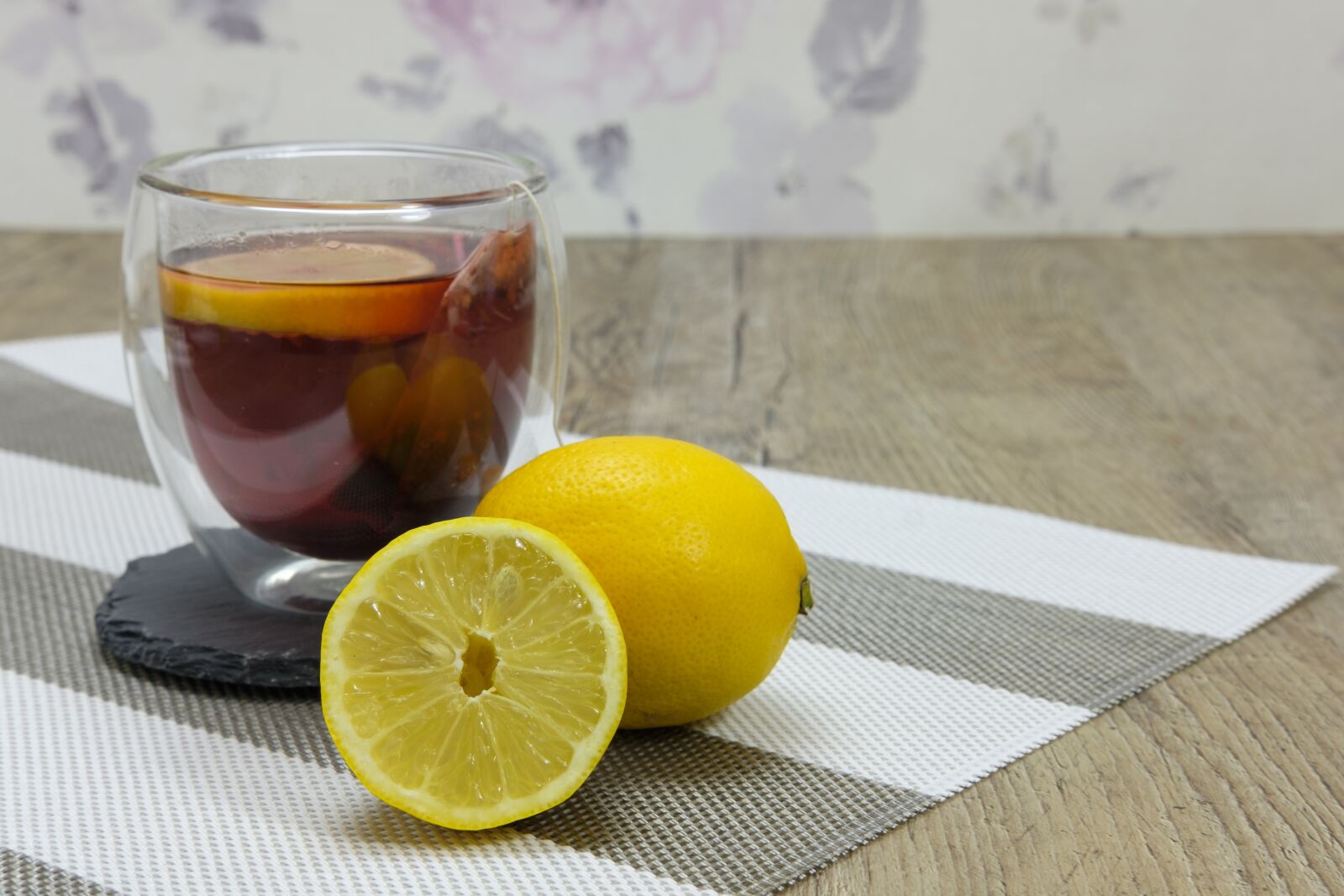 Fujifilm X-T2 + Fujifilm XF 35mm F2 R WR sample photo. Lemon, tee, vitamins photography