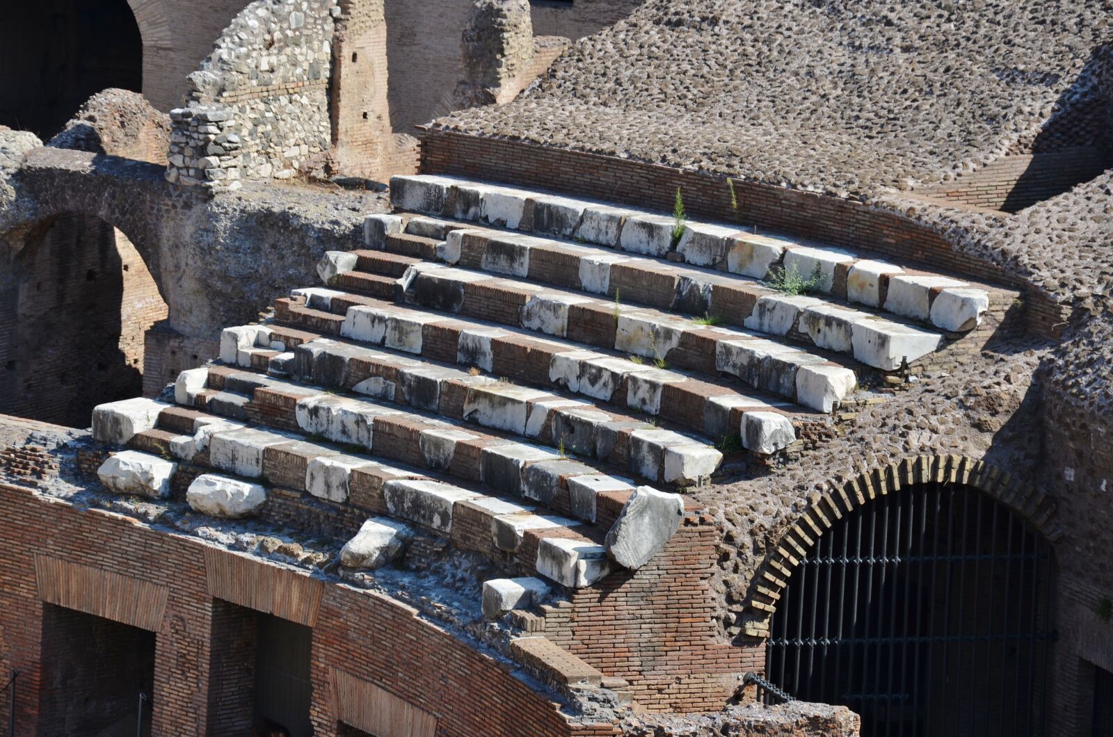 Nikon D7000 sample photo. Amphitheater, colosseum, rome photography