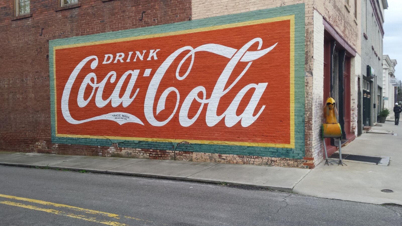 Samsung Galaxy S4 sample photo. Country, coca-cola, america photography