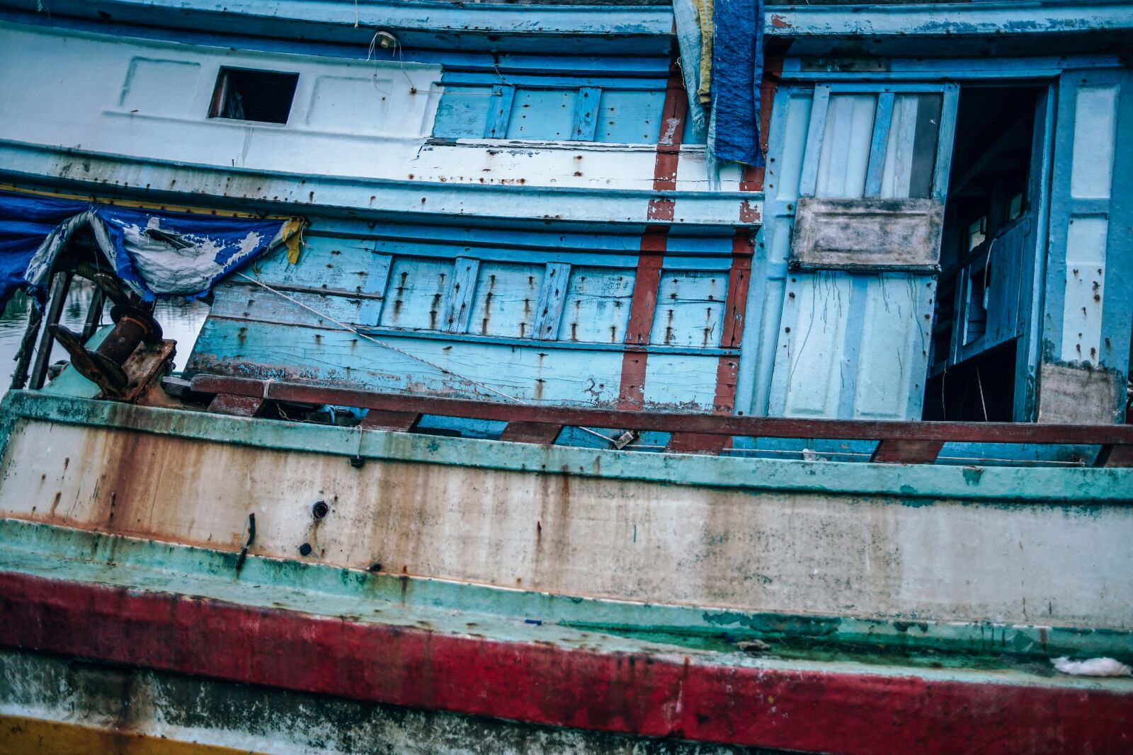 Sony a7 II sample photo. Boat, wooden, water photography