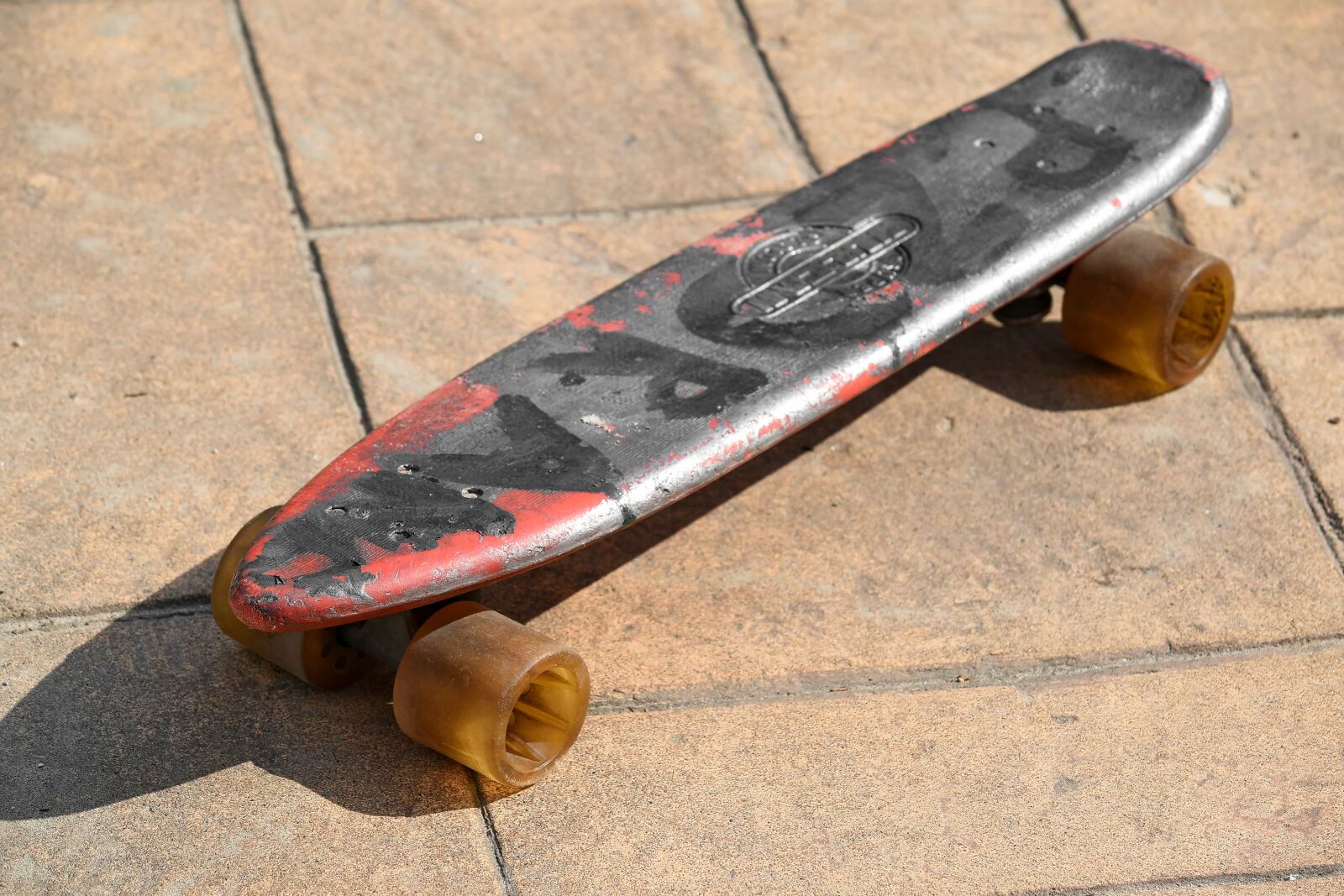 Nikon D5500 sample photo. Skateboard, board, vehicle, old photography