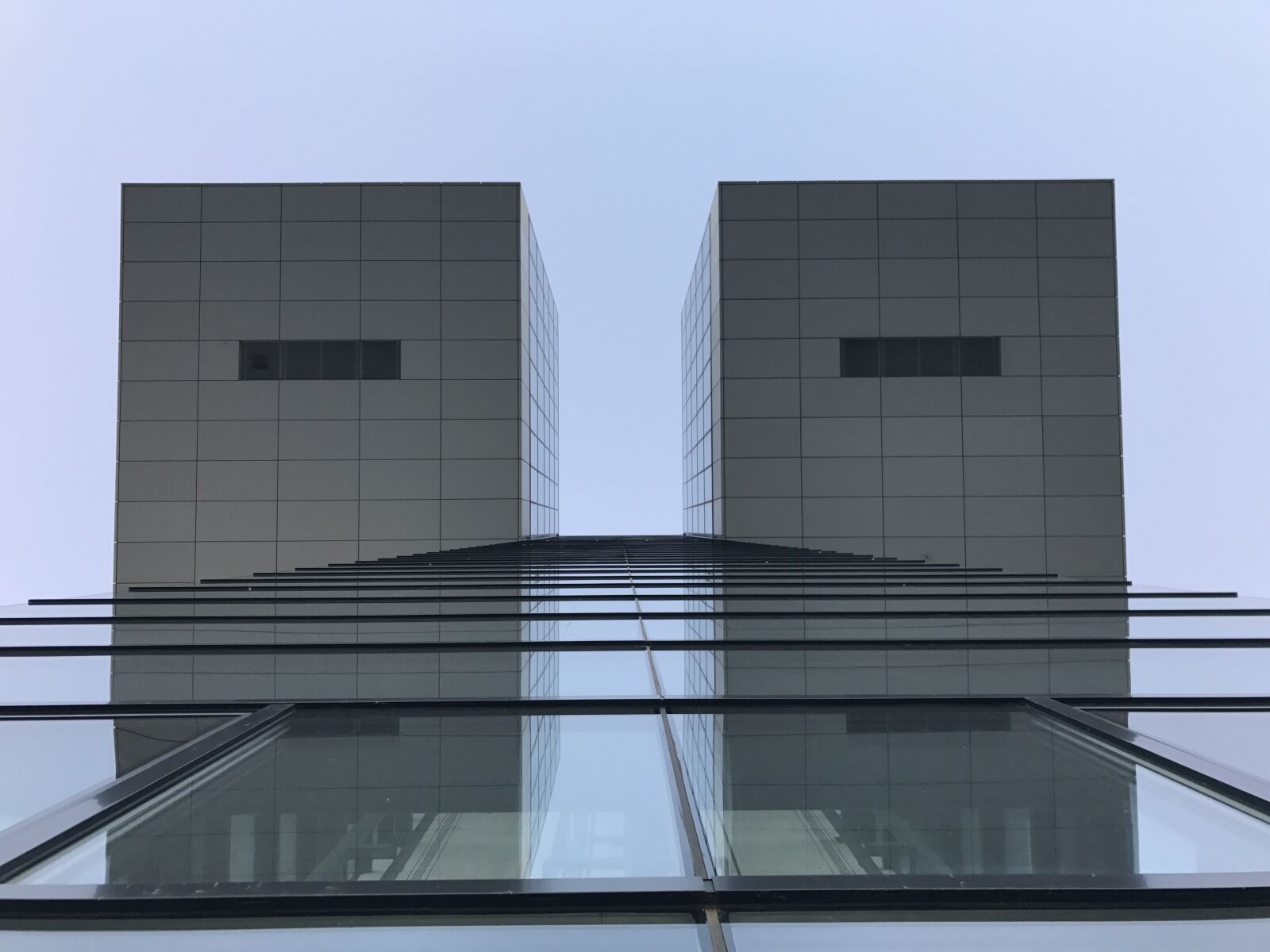 Apple iPhone 7 sample photo. Cologne, crane homes, rhine photography