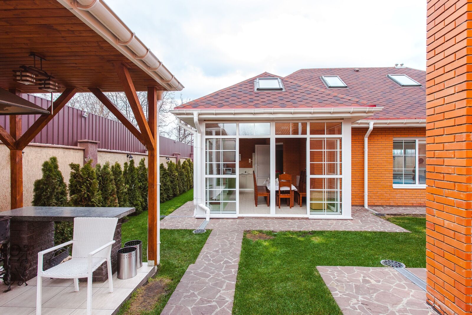 Canon EOS 5D Mark II sample photo. House, building, architecture, chair photography
