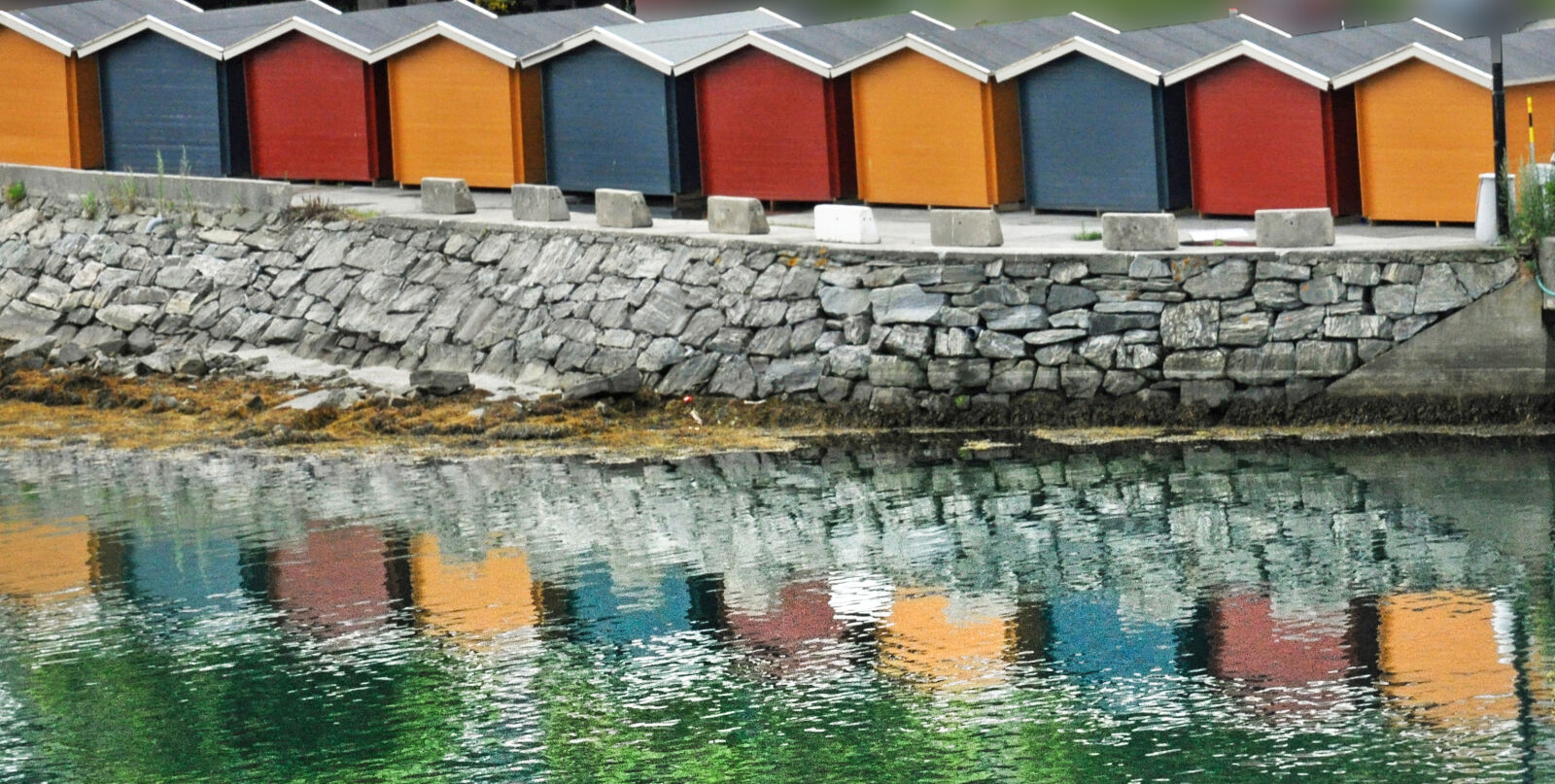 Nikon D90 sample photo. Colorful, colorful, houses, huts photography