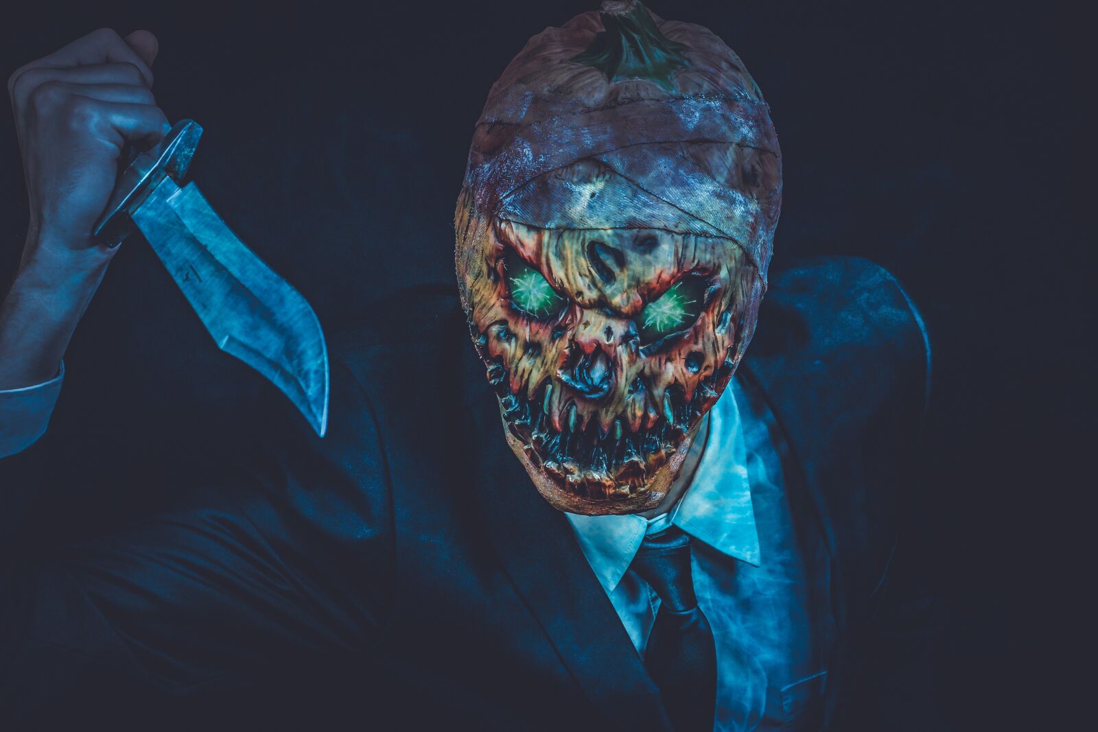 Canon EOS 600D (Rebel EOS T3i / EOS Kiss X5) + Canon EF 50mm F1.8 STM sample photo. Horror, halloween, creepy photography
