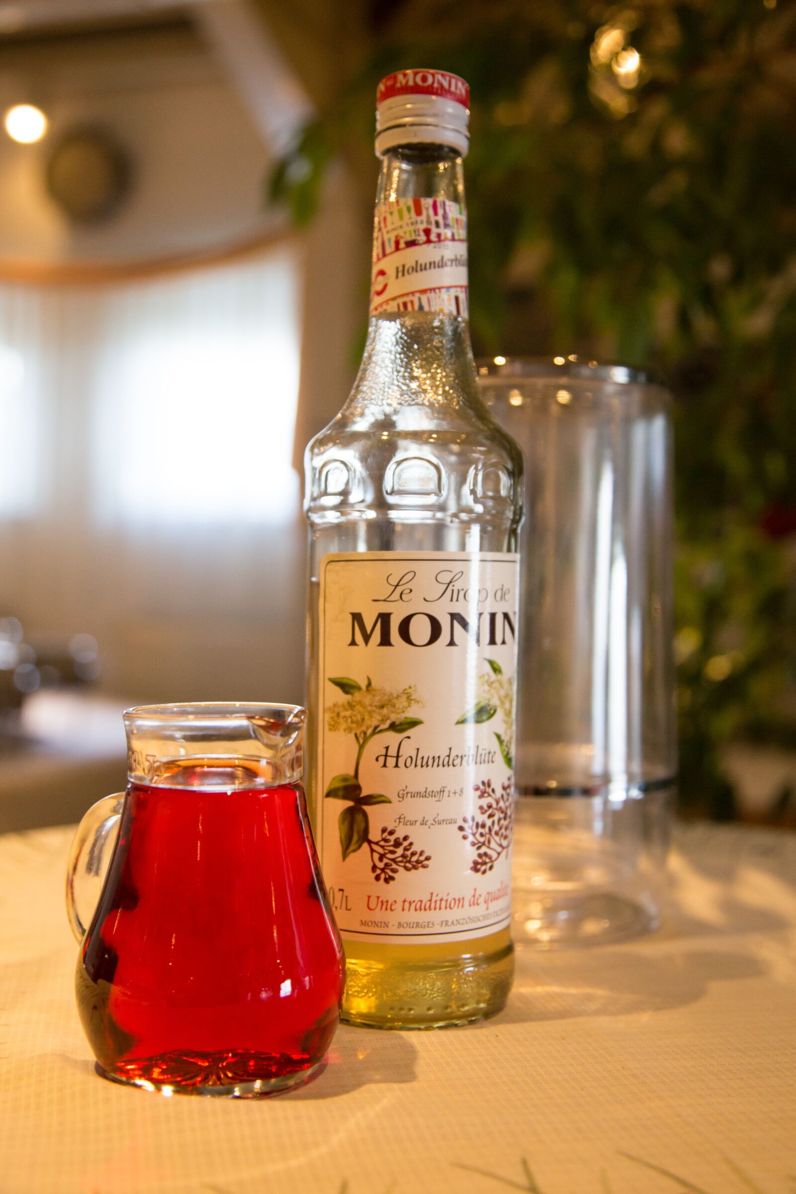 Canon EOS 6D + Canon EF 24-105mm F4L IS USM sample photo. Celebration, alcohol, party photography